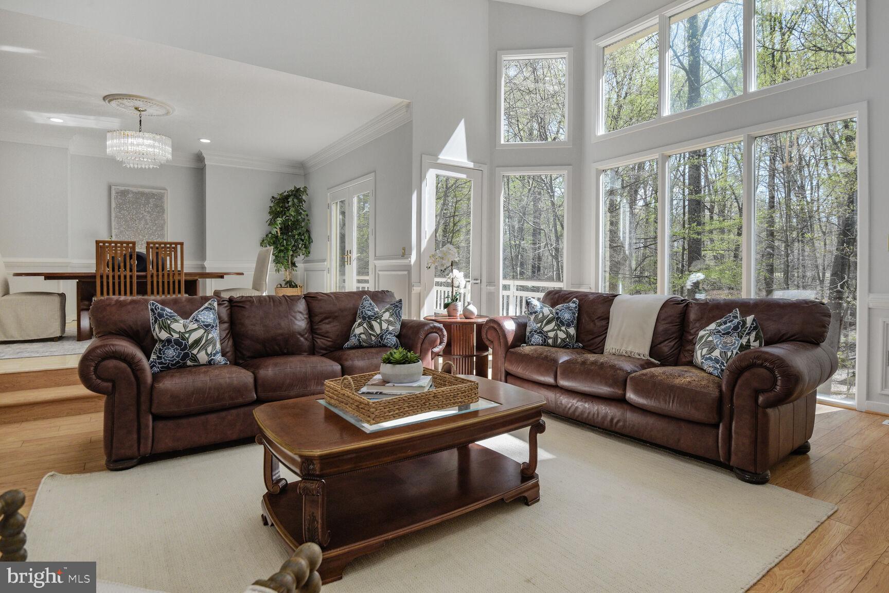 7816 LAUREL LEAF DRIVE