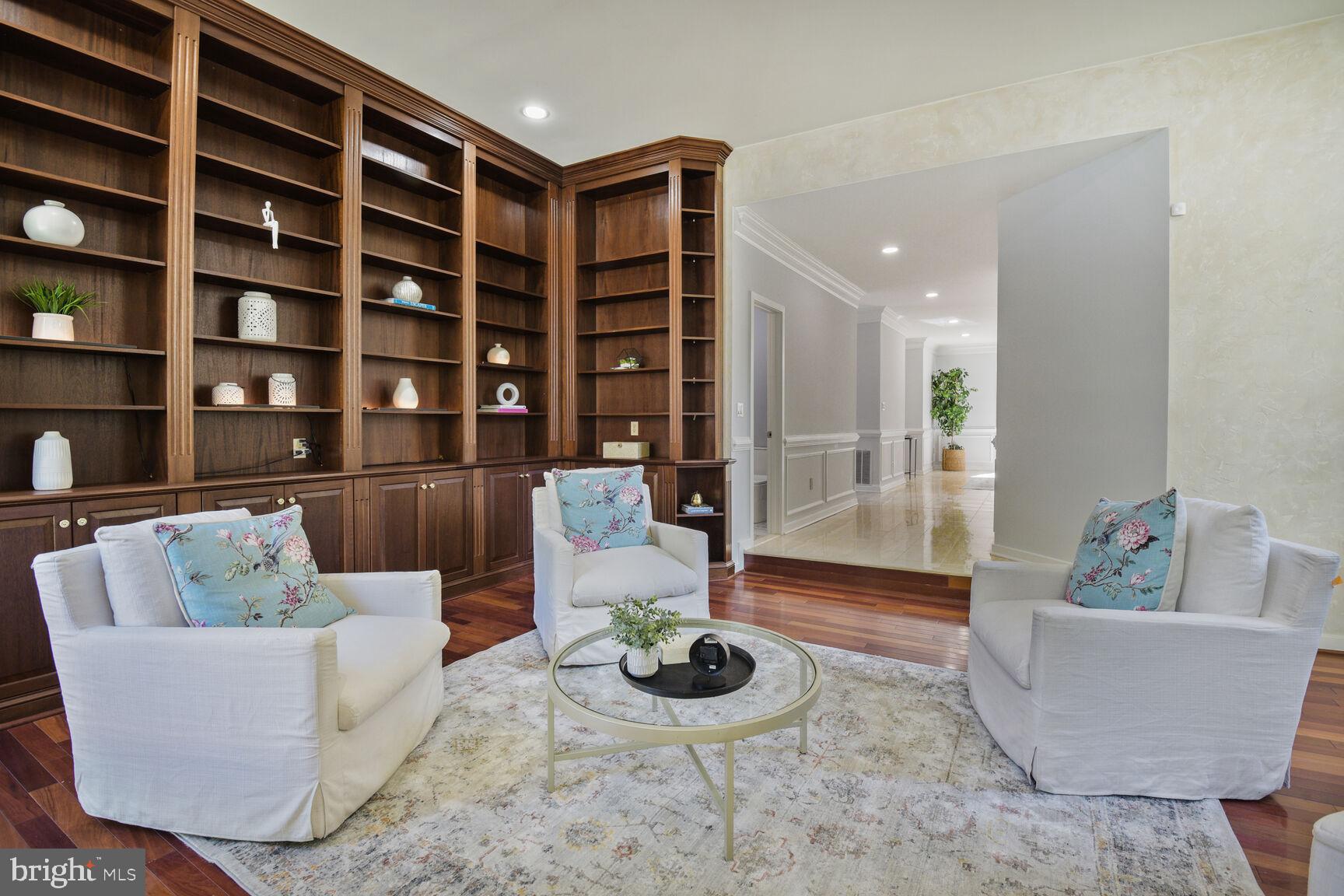 FAWSETT FARMS MANOR - Residential