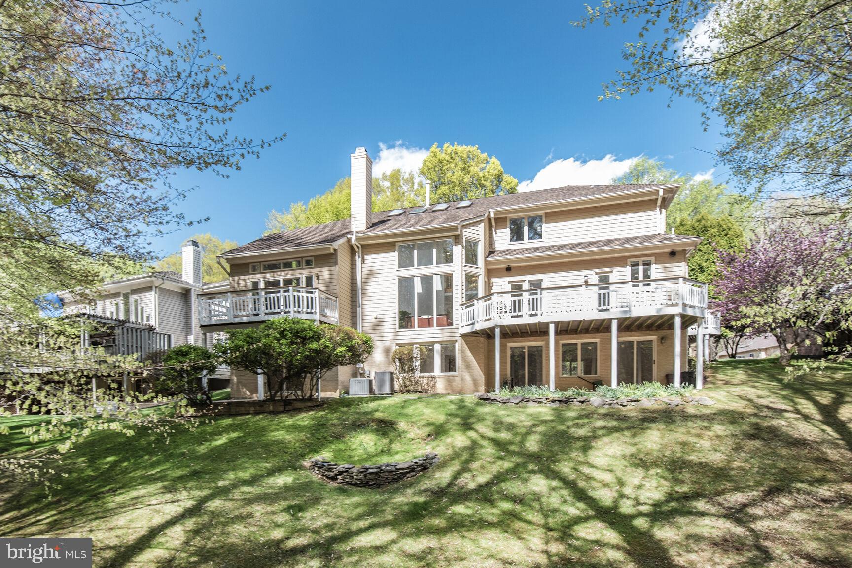 FAWSETT FARMS MANOR - Residential