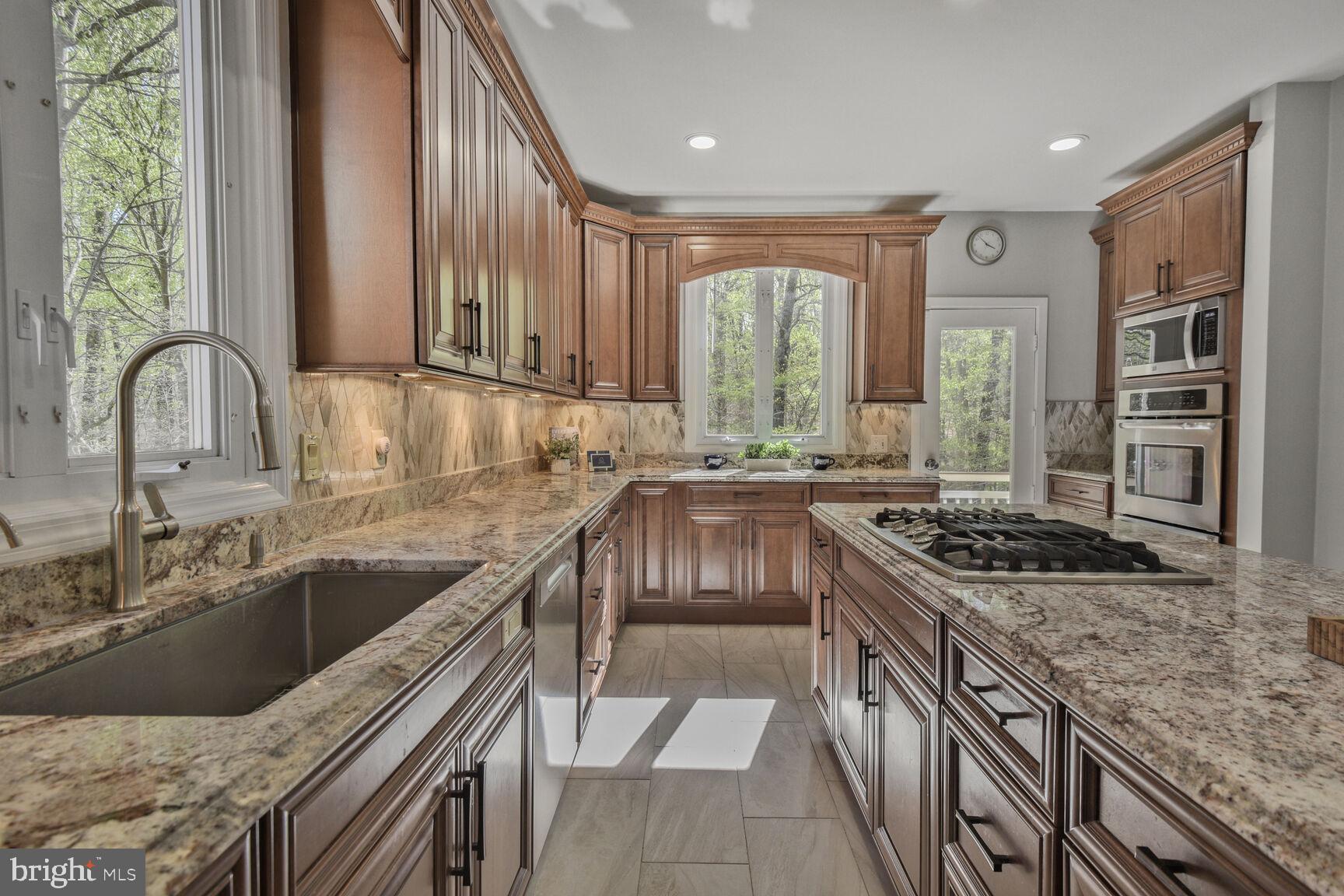 FAWSETT FARMS MANOR - Residential