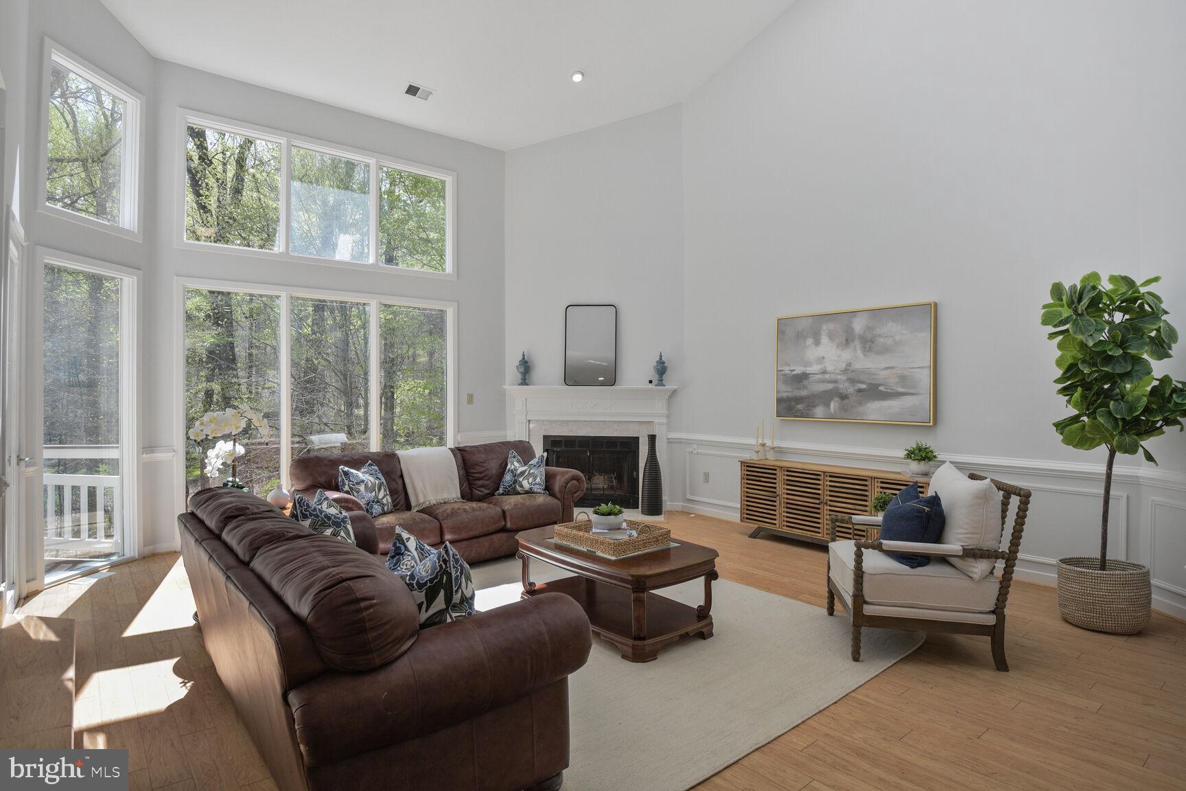 7816 LAUREL LEAF DRIVE