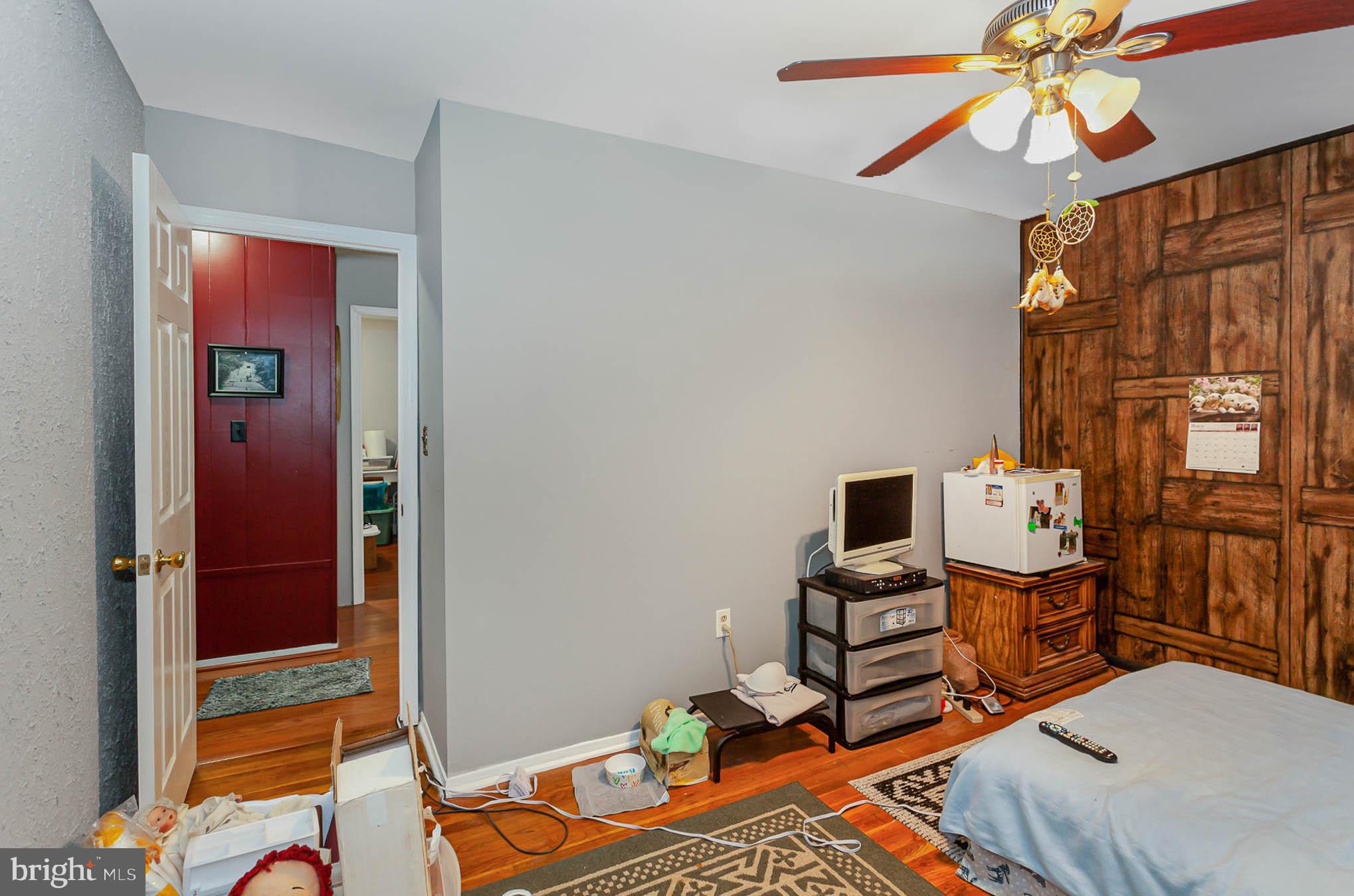 COUNTRY RIDGE - Residential