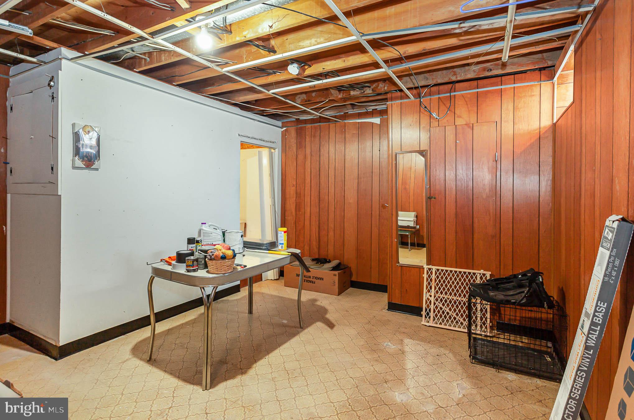 COUNTRY RIDGE - Residential