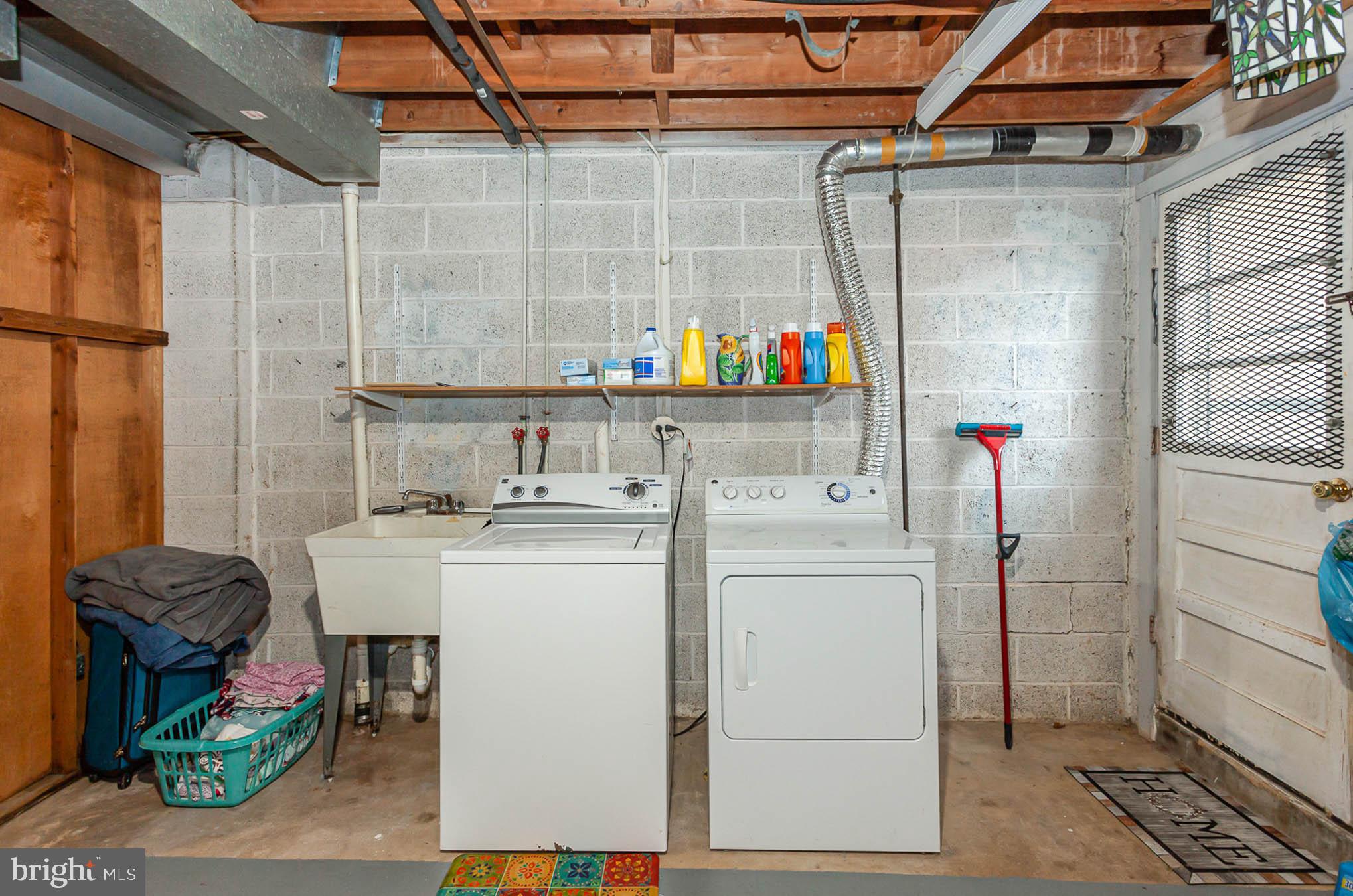 COUNTRY RIDGE - Residential