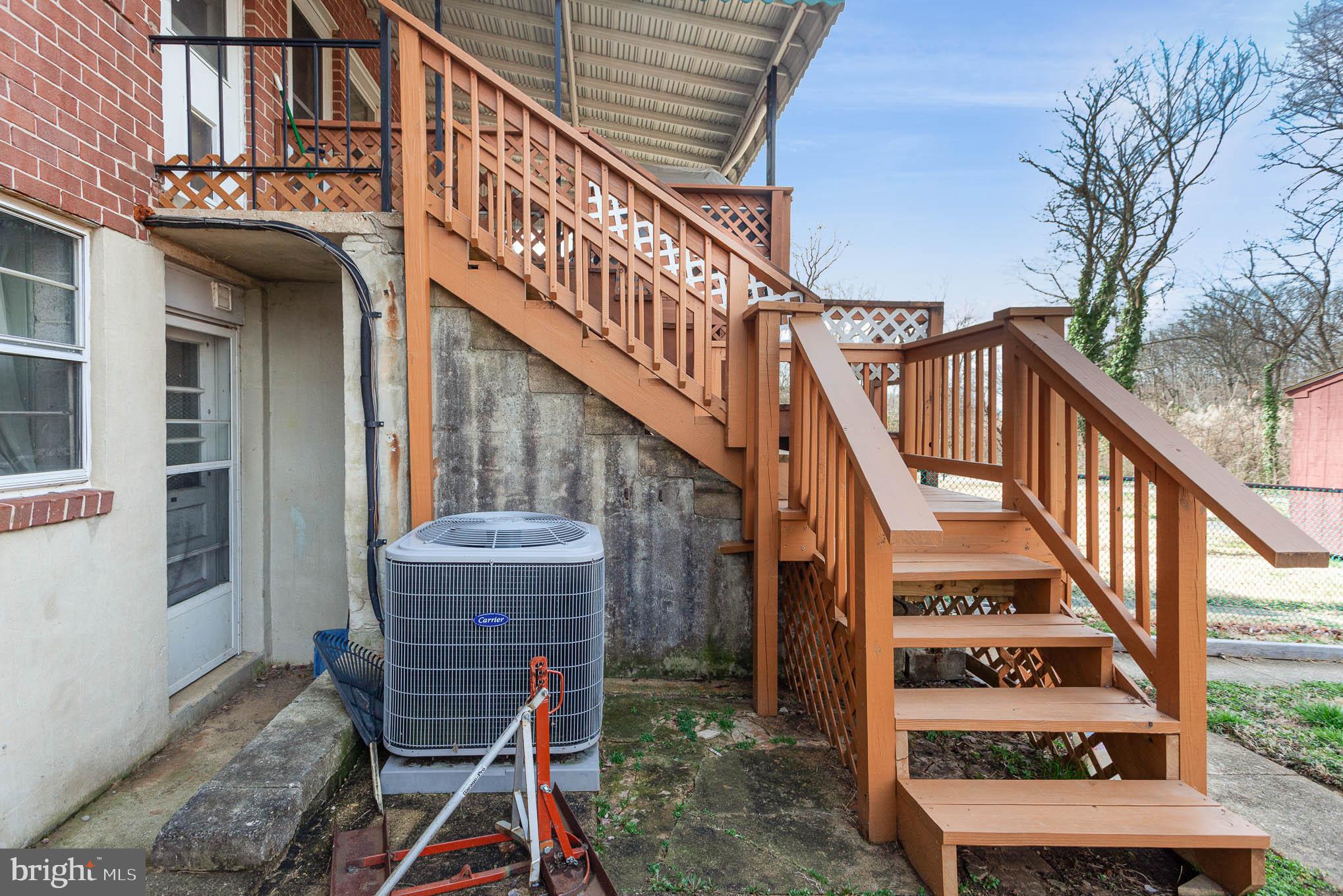 COUNTRY RIDGE - Residential