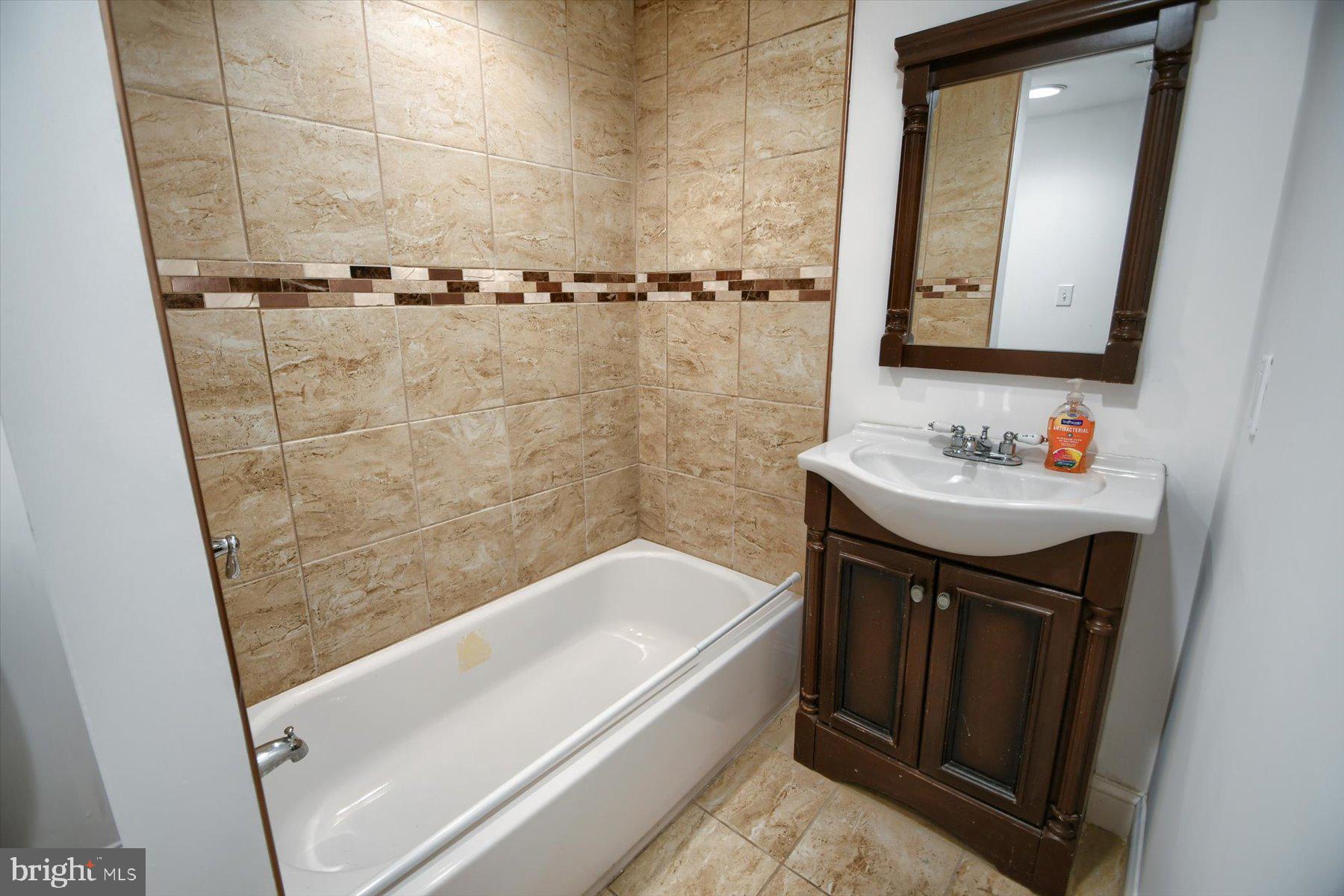 EAST MT AIRY - Residential Lease