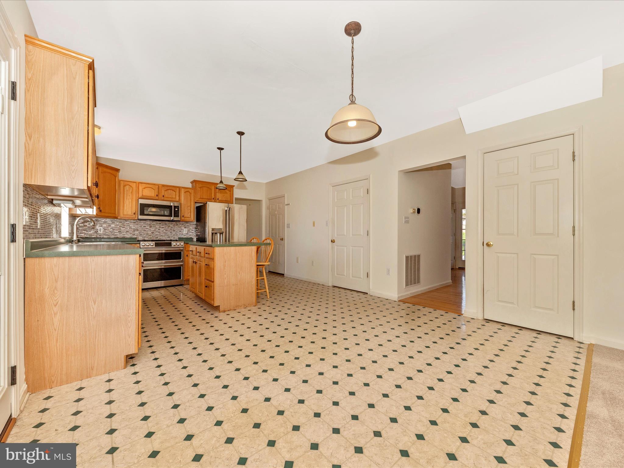 ST JAMES VILLAGE NORTH - Residential