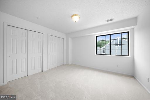 TIERS OF MANCHESTER LAKES - Residential Lease