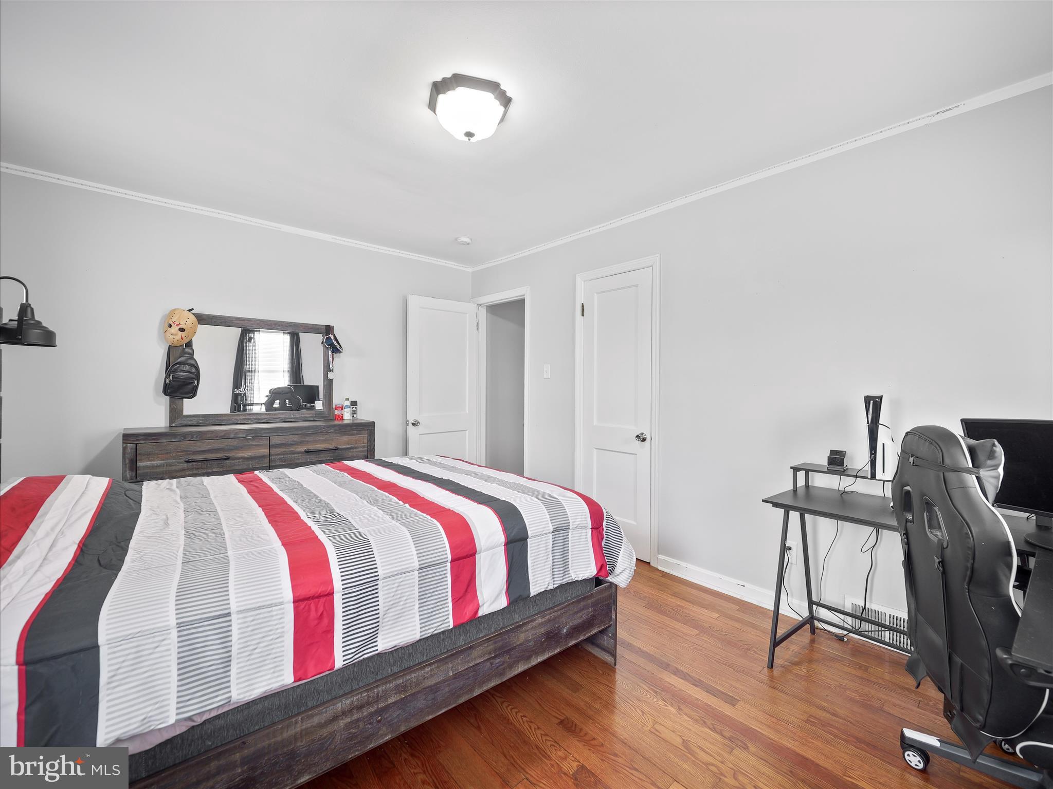 HAGERSTOWN - Residential