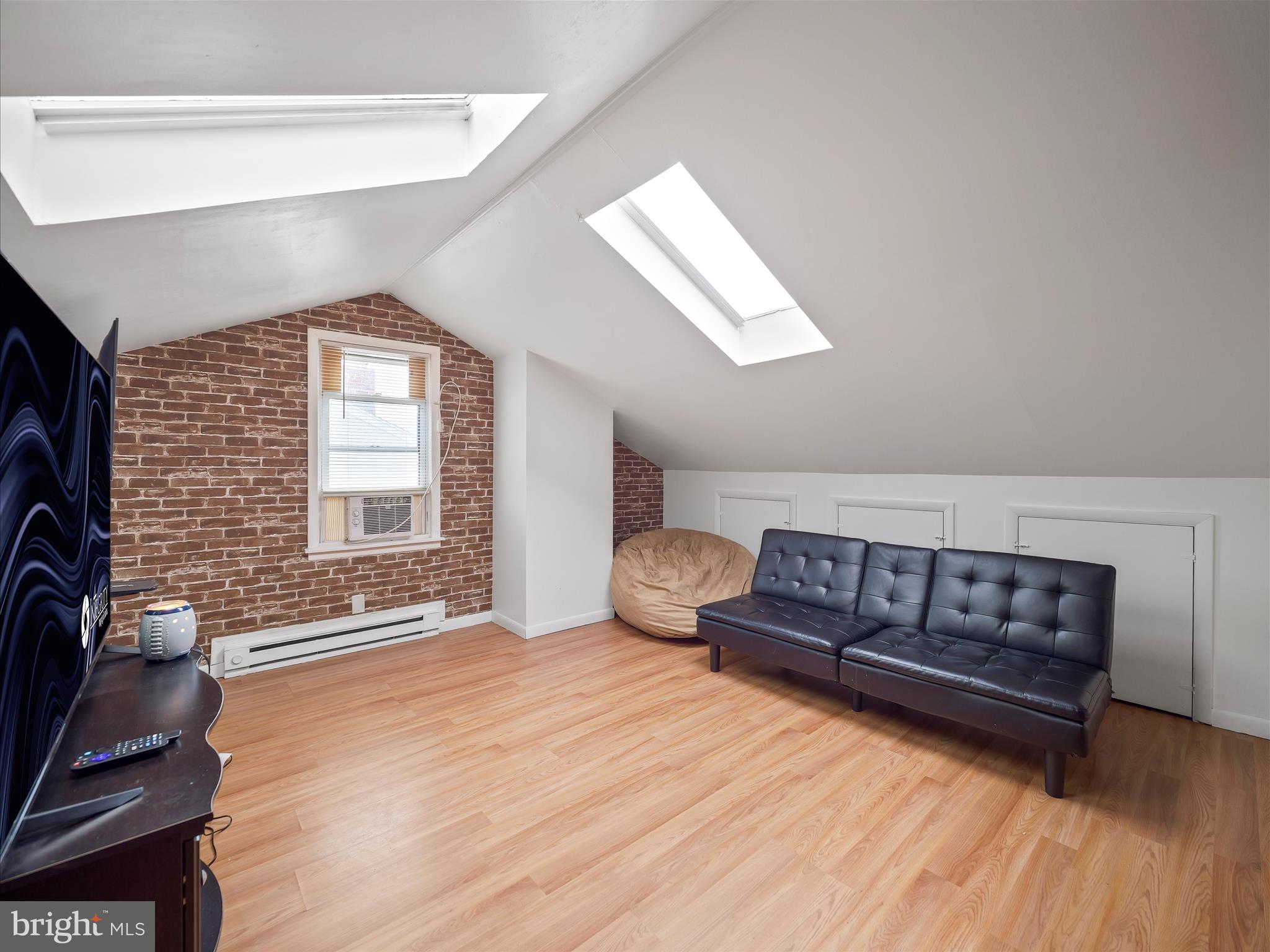 HAGERSTOWN - Residential