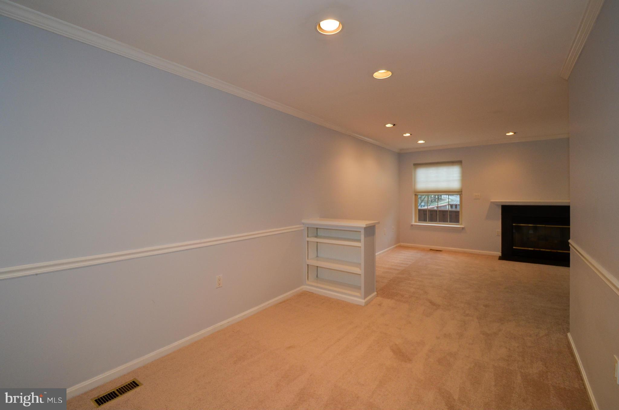 OWINGS MILLS - Residential