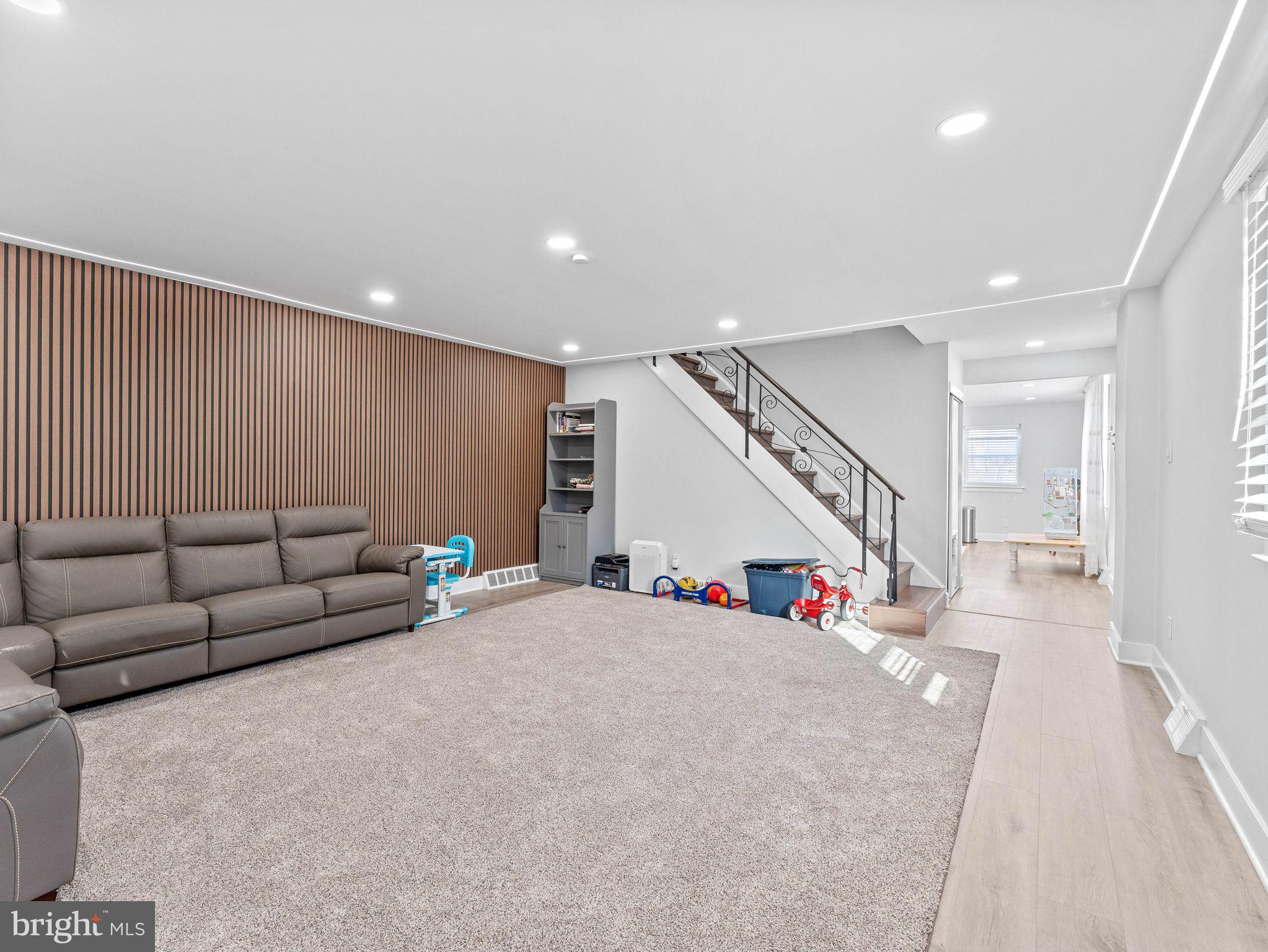 BUSTLETON - Residential