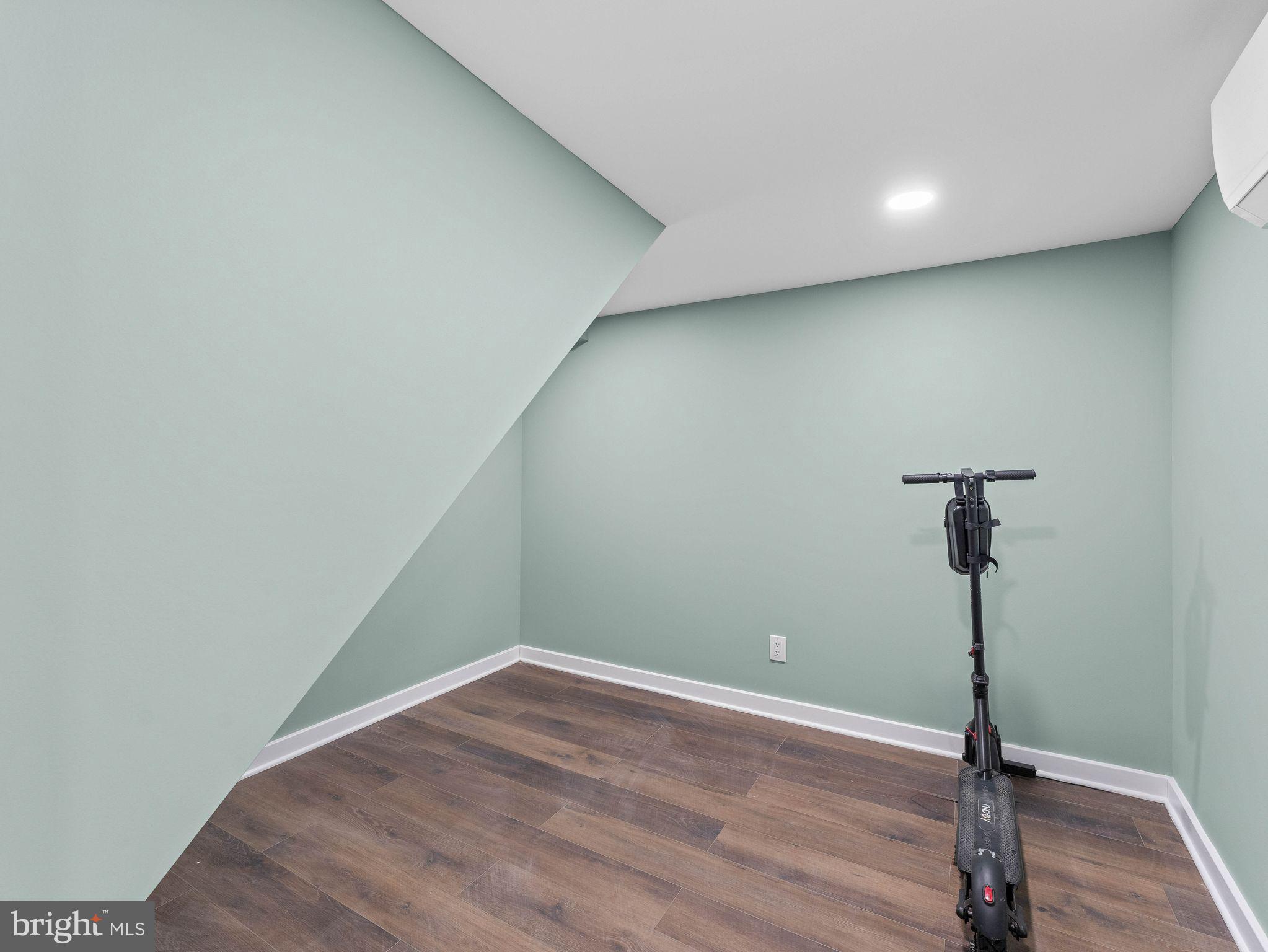 BUSTLETON - Residential