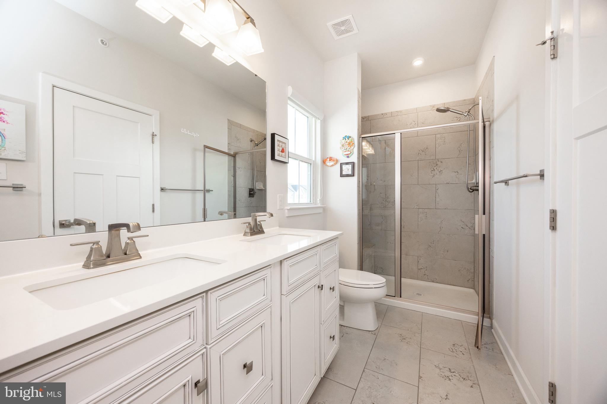 MAPLEVIEW - Residential