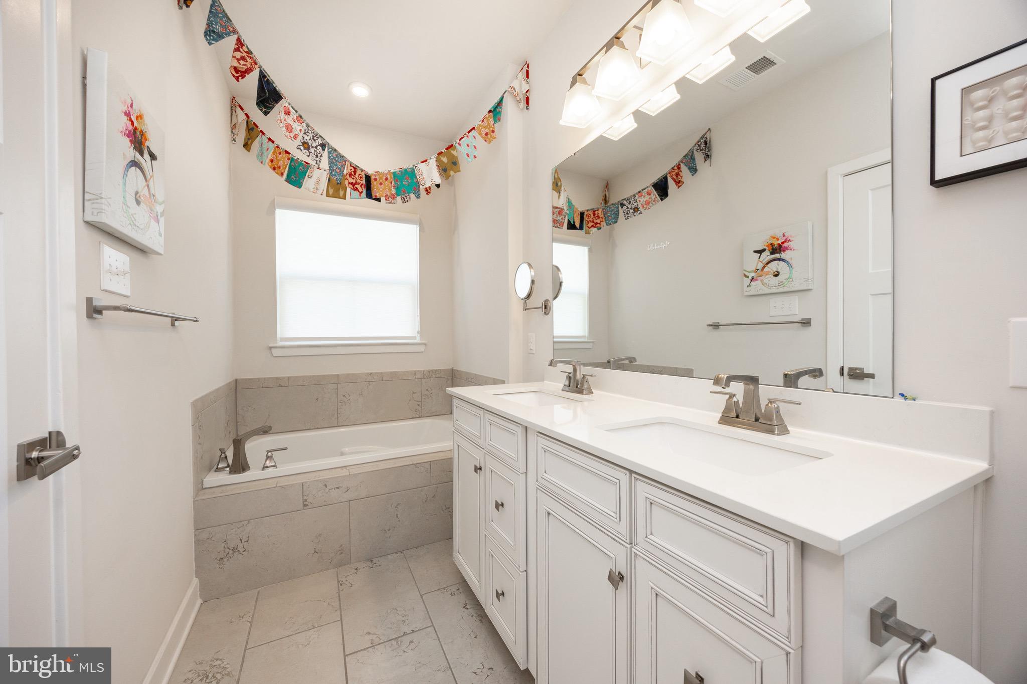 MAPLEVIEW - Residential