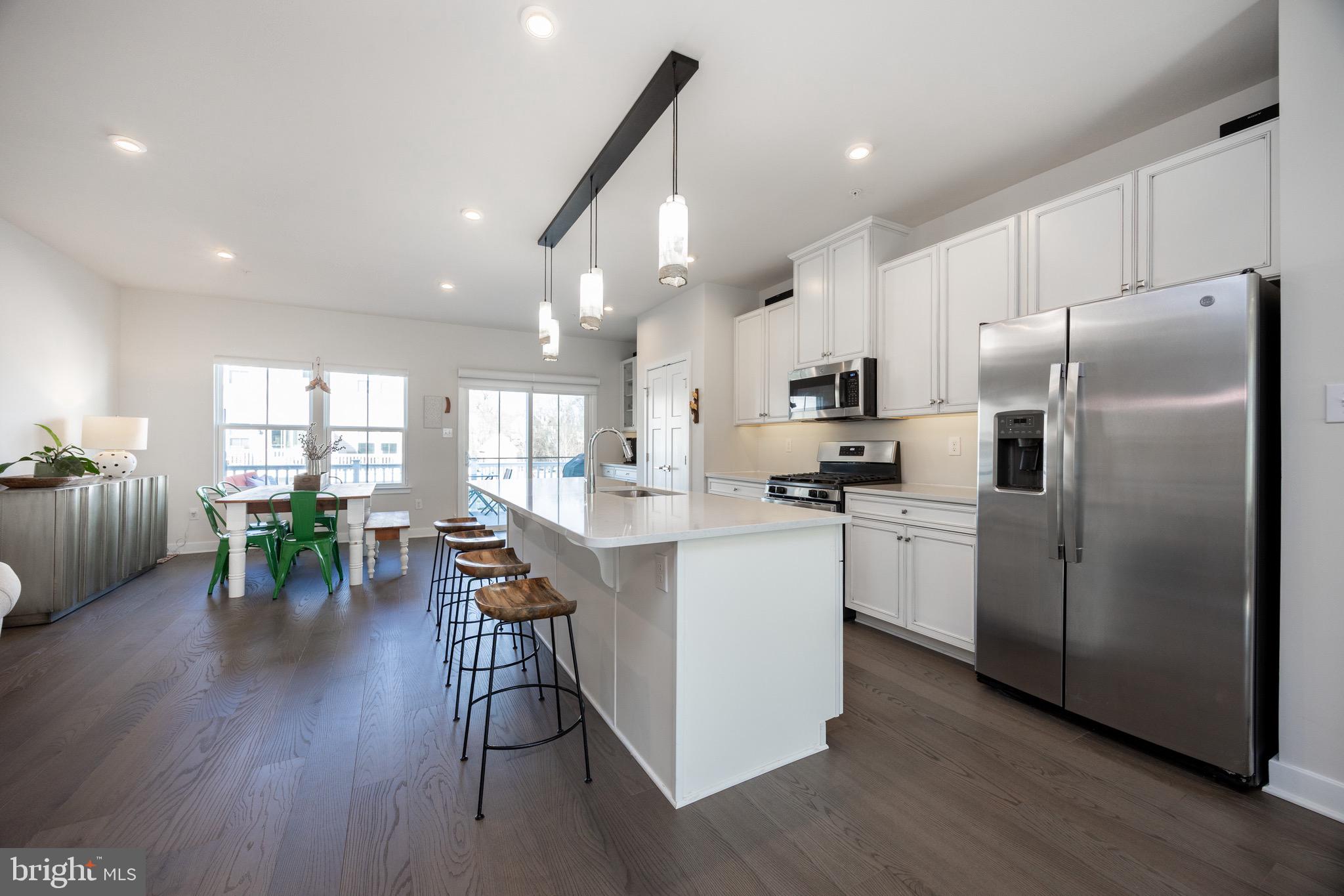 MAPLEVIEW - Residential