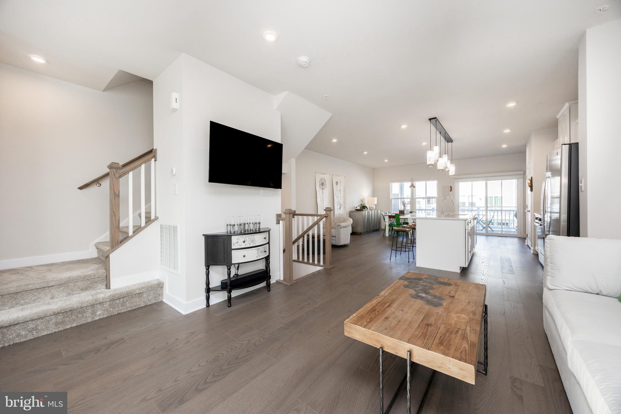 MAPLEVIEW - Residential