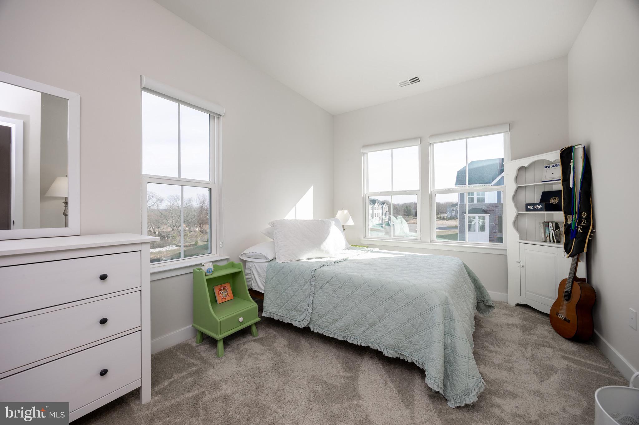 MAPLEVIEW - Residential