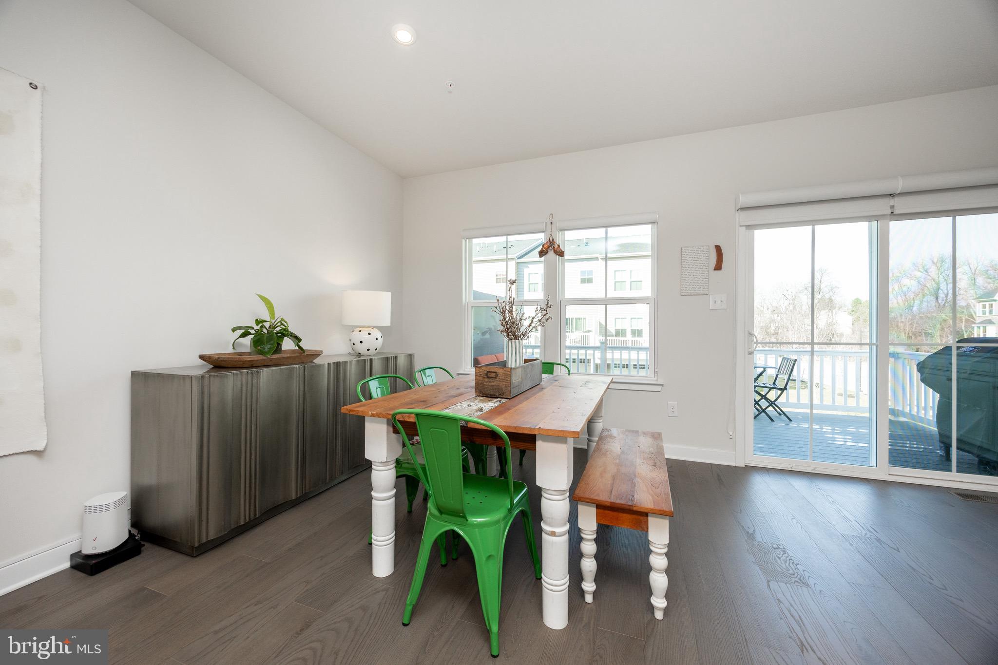 MAPLEVIEW - Residential