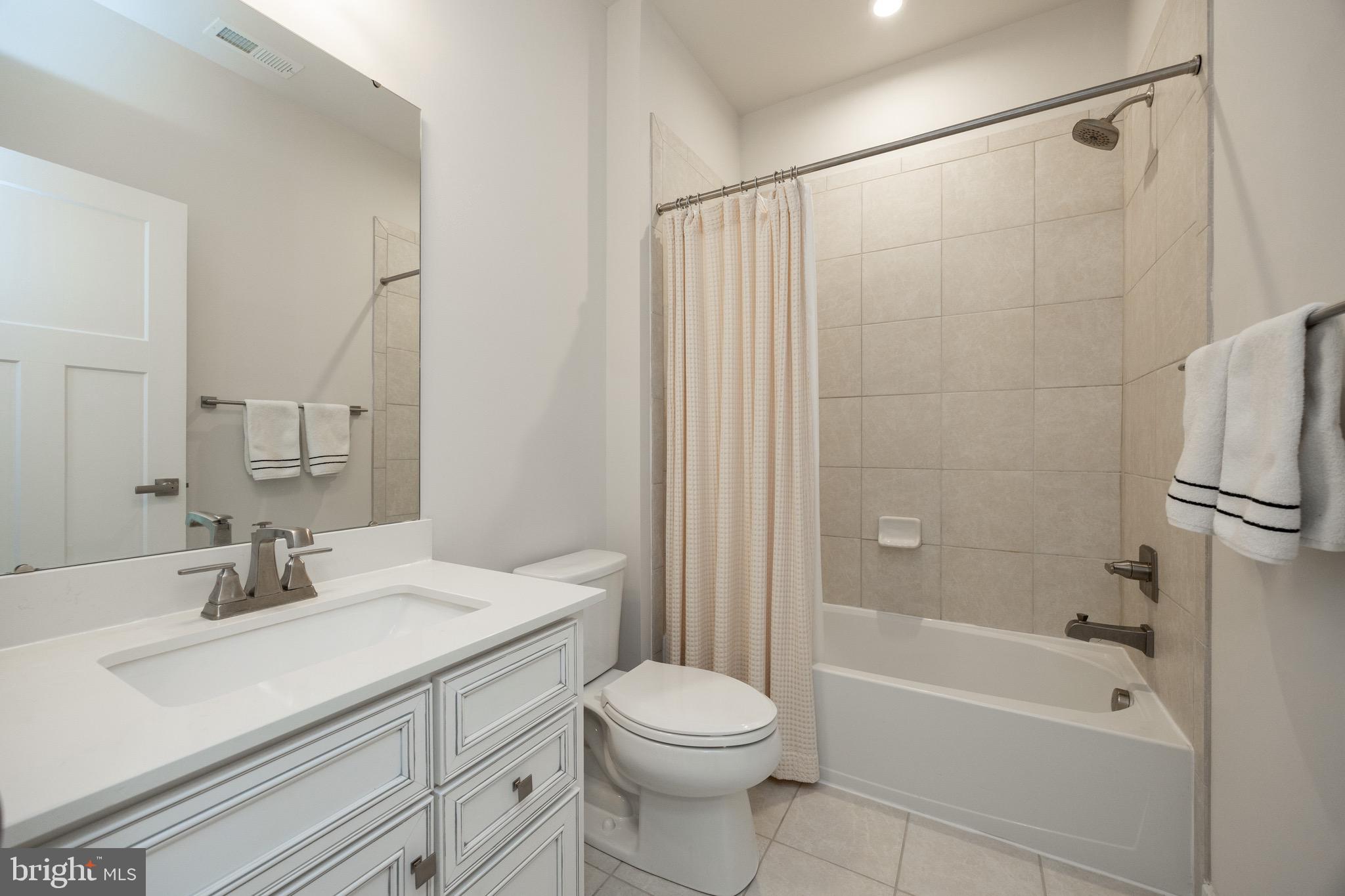 MAPLEVIEW - Residential