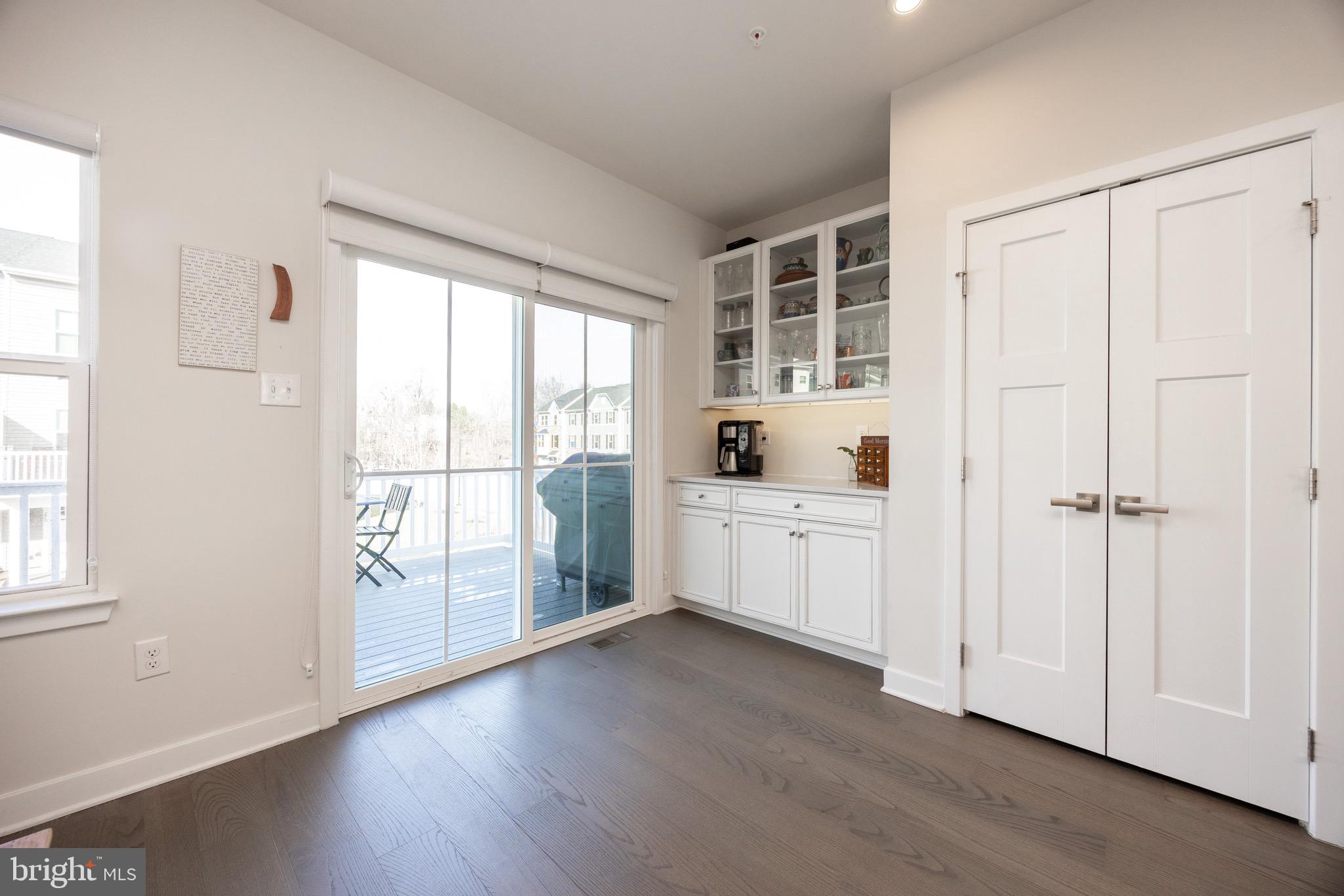 MAPLEVIEW - Residential