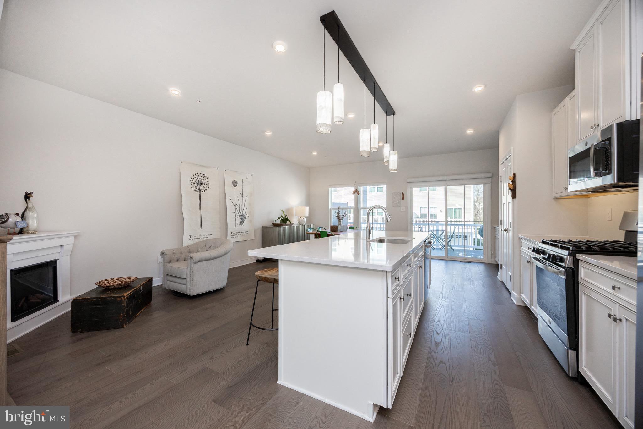 MAPLEVIEW - Residential