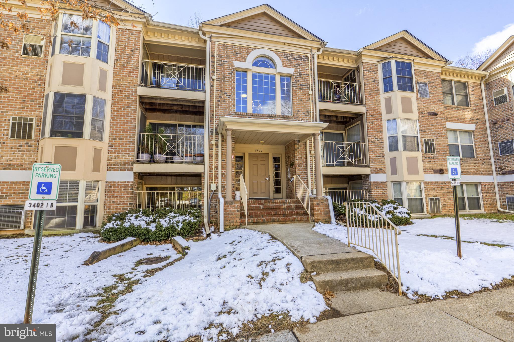 THE POINTE - Residential