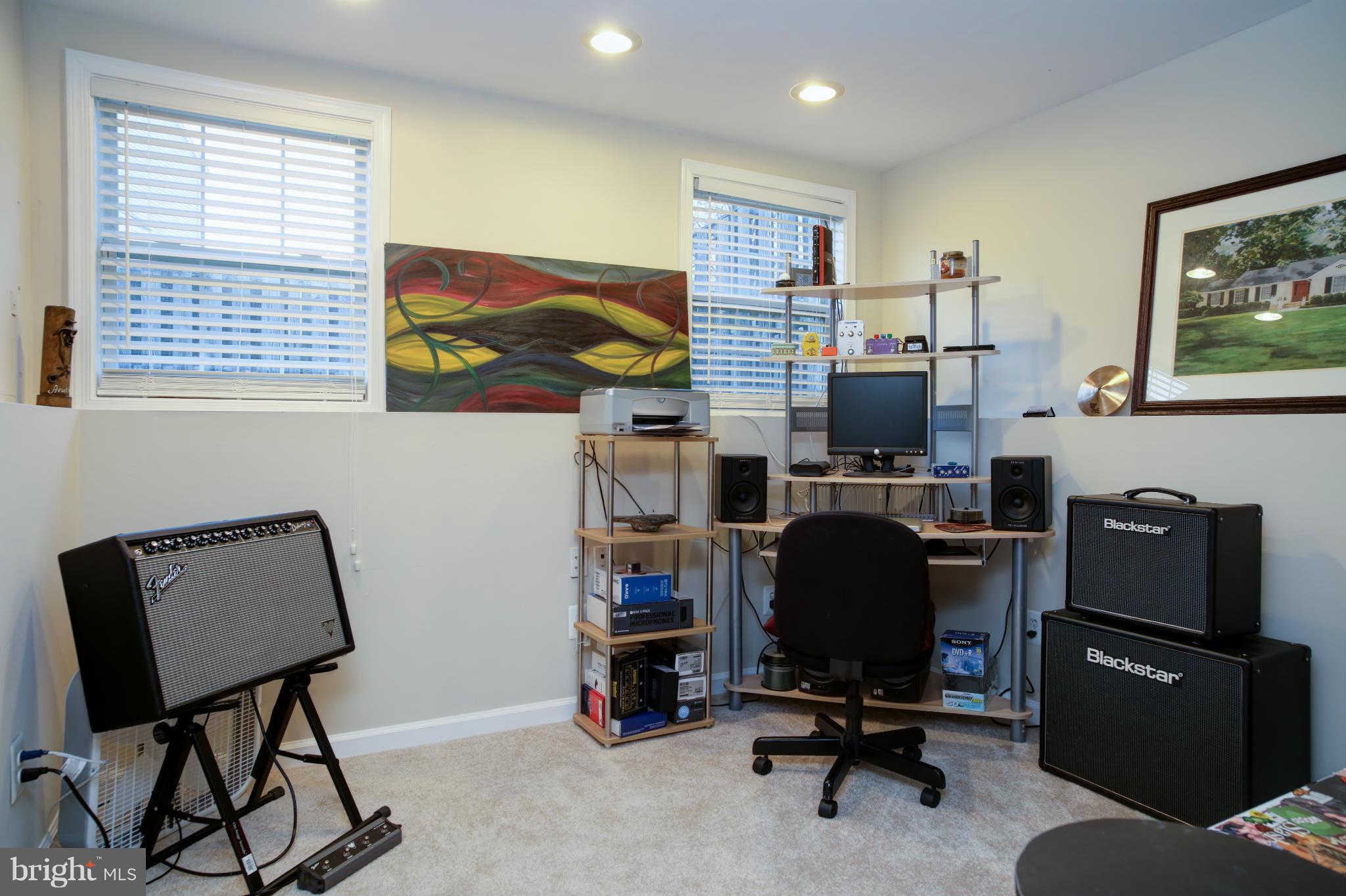 FOXBOROUGH - Residential