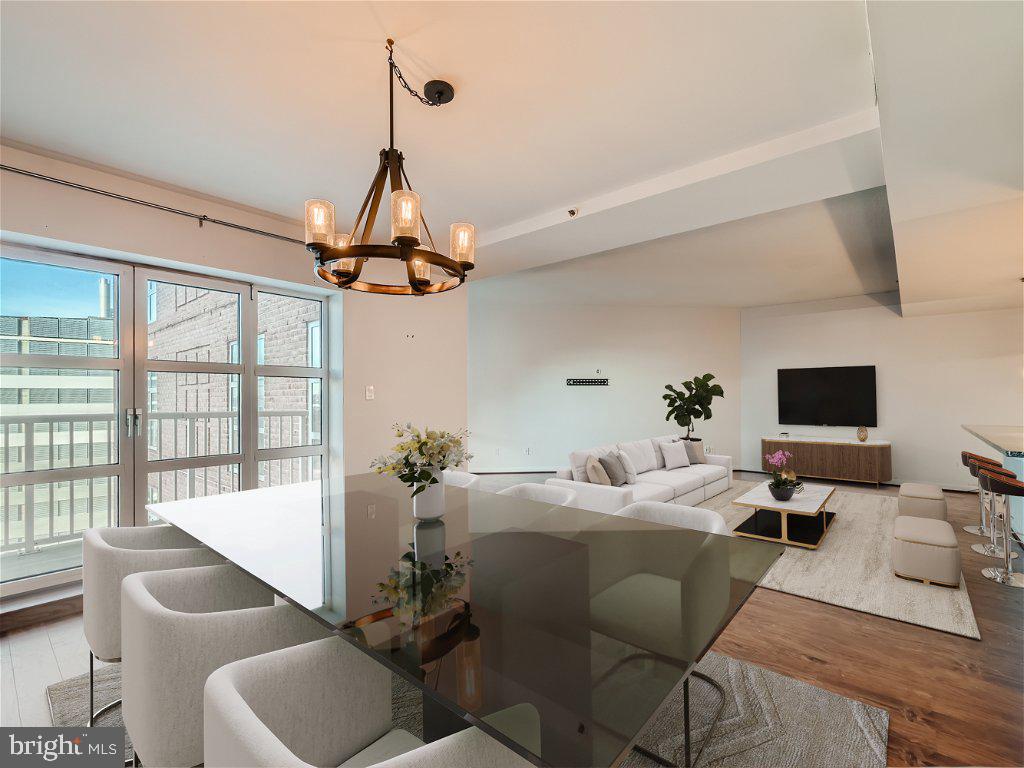 HARBOR EAST - Residential