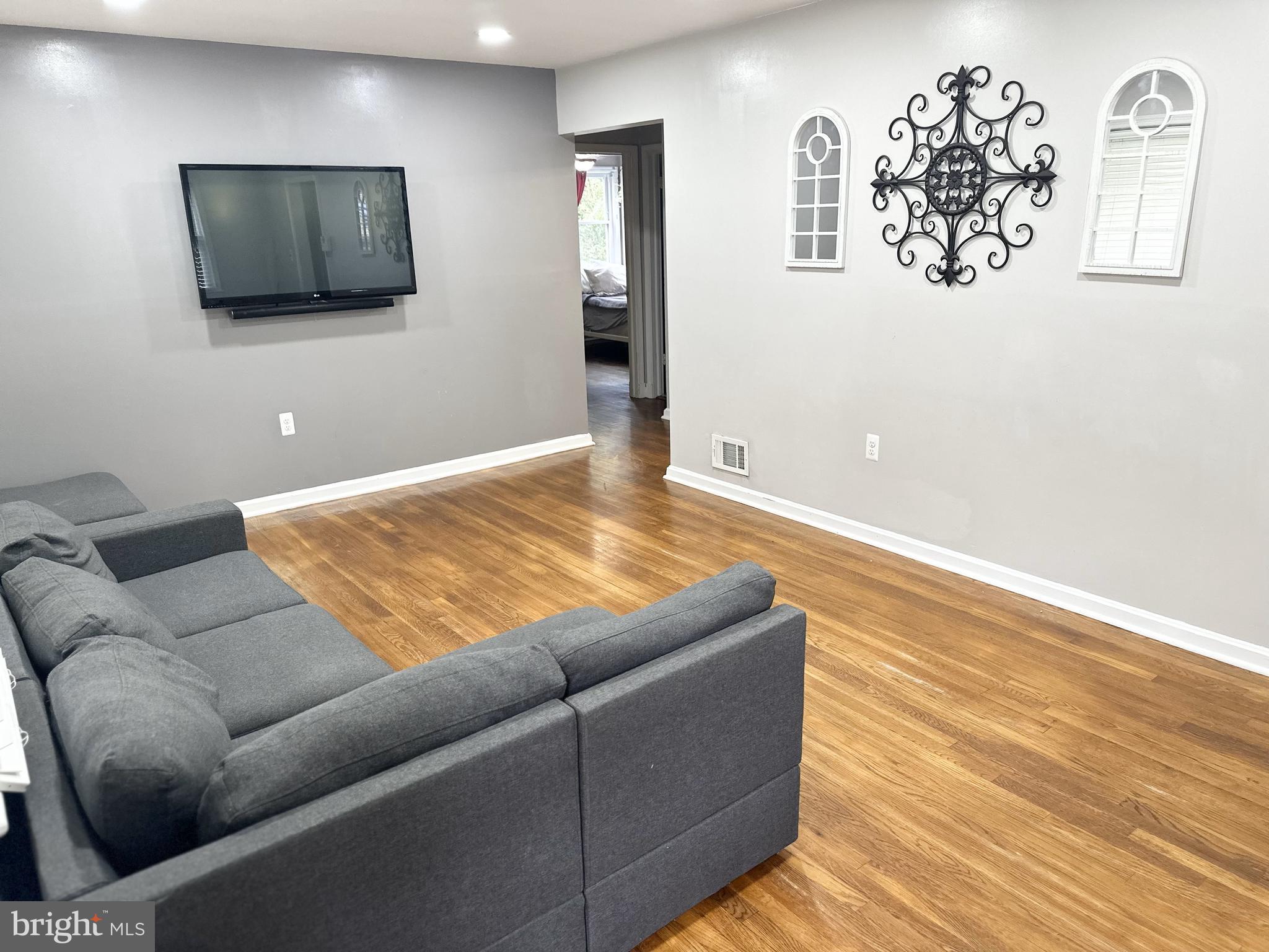 LANHAM DALE - Residential