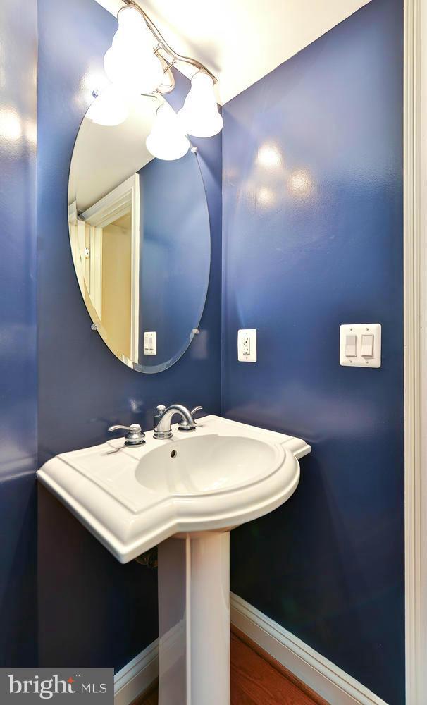 DUKE CONDOMINIUM - Residential