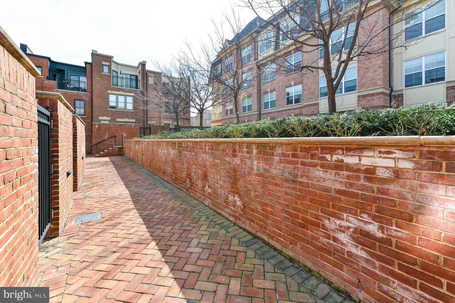 DUKE CONDOMINIUM - Residential