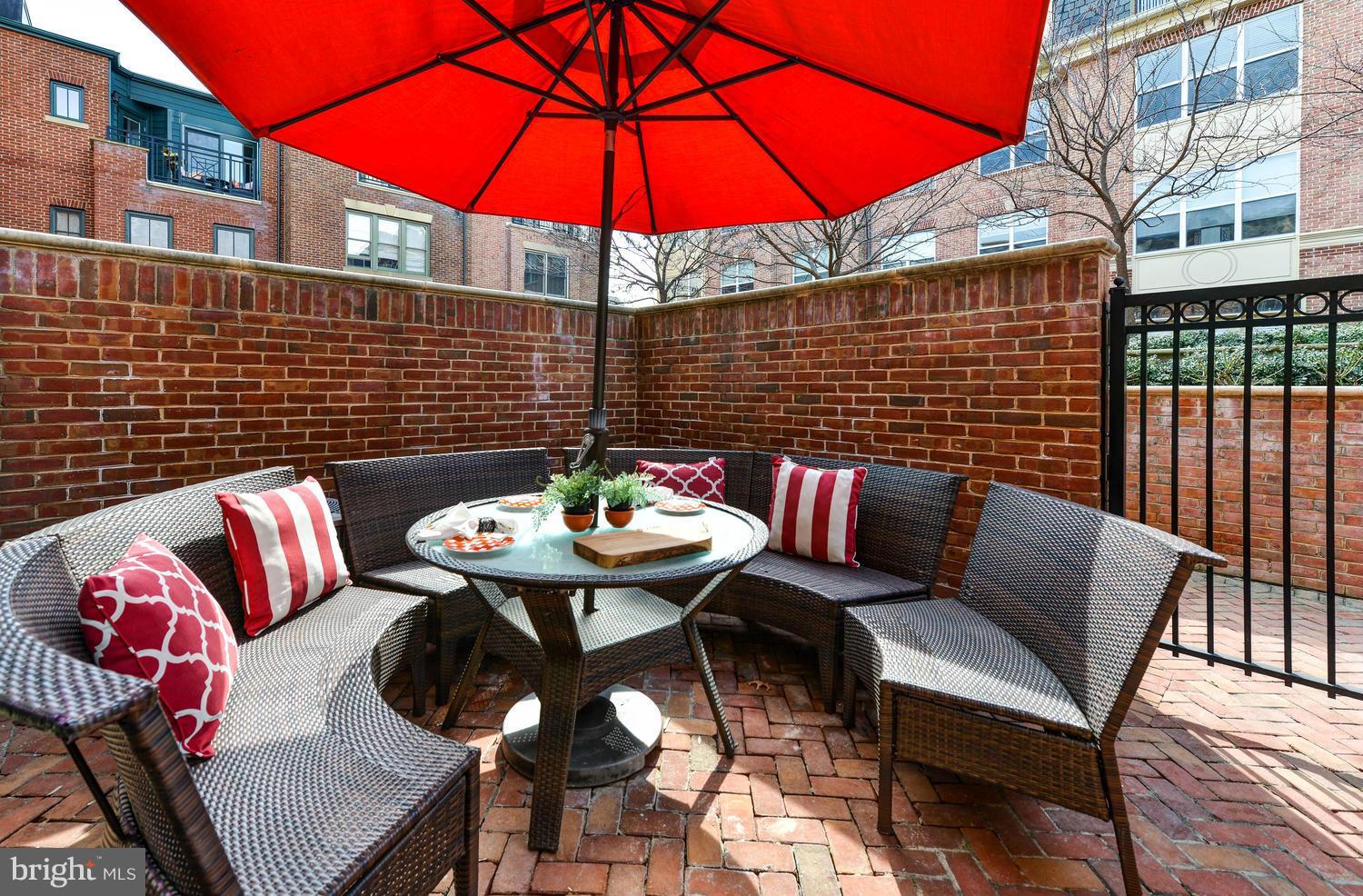 DUKE CONDOMINIUM - Residential