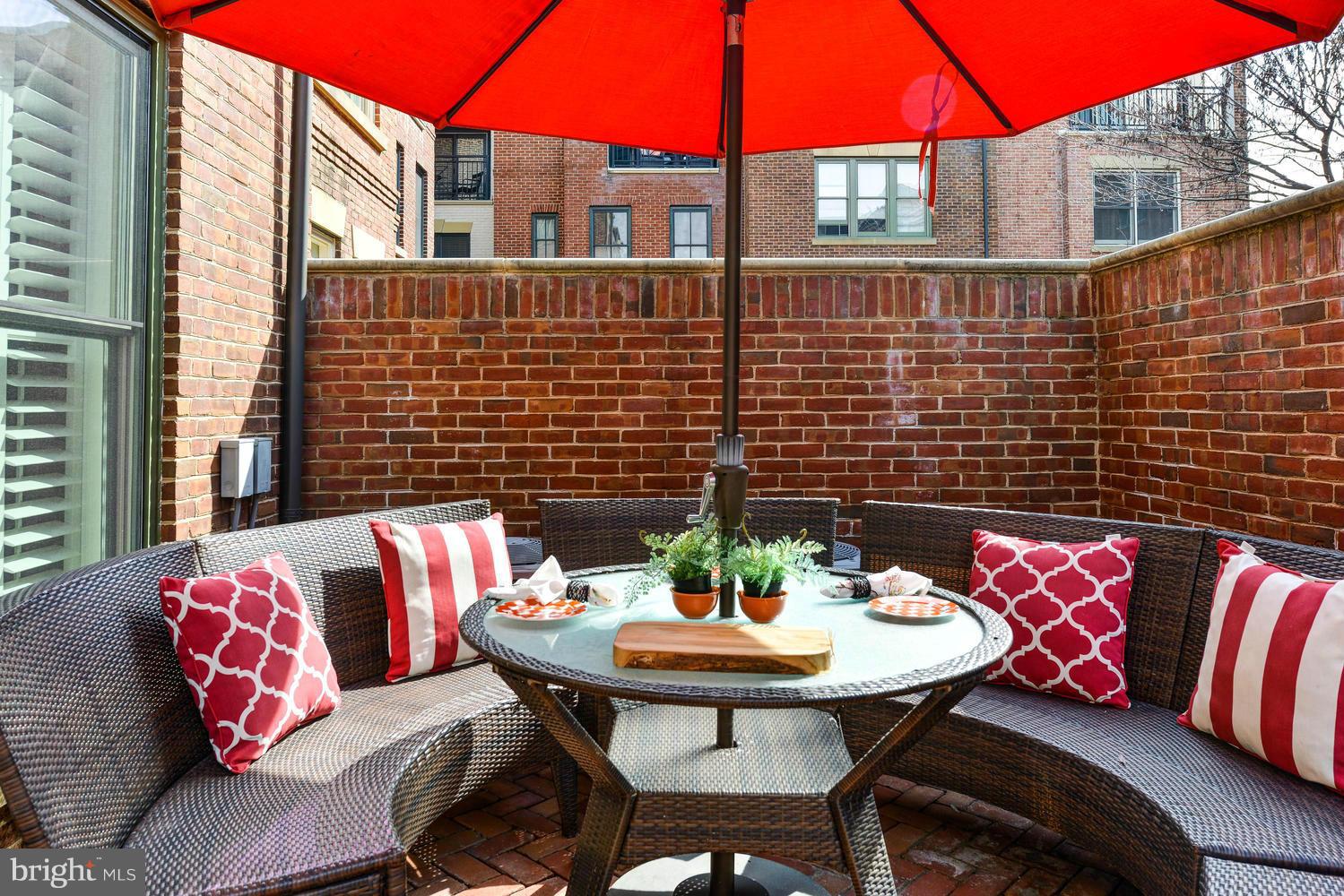 DUKE CONDOMINIUM - Residential