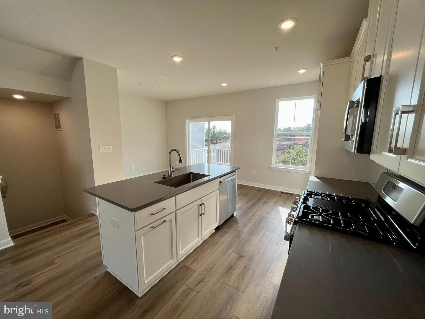 VILLAGES AT SPRING HILL - Residential Lease