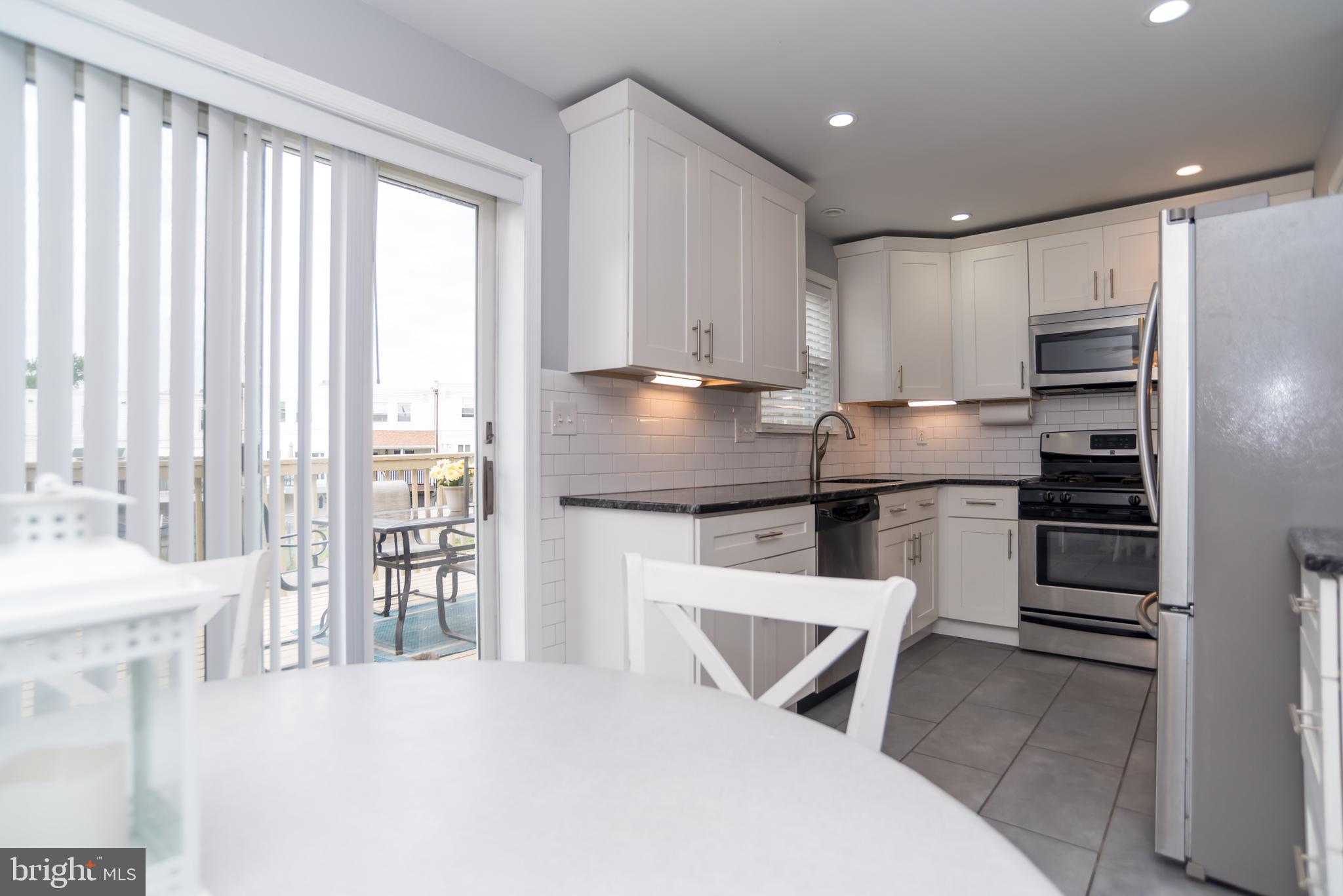 LATHAM PL - Residential