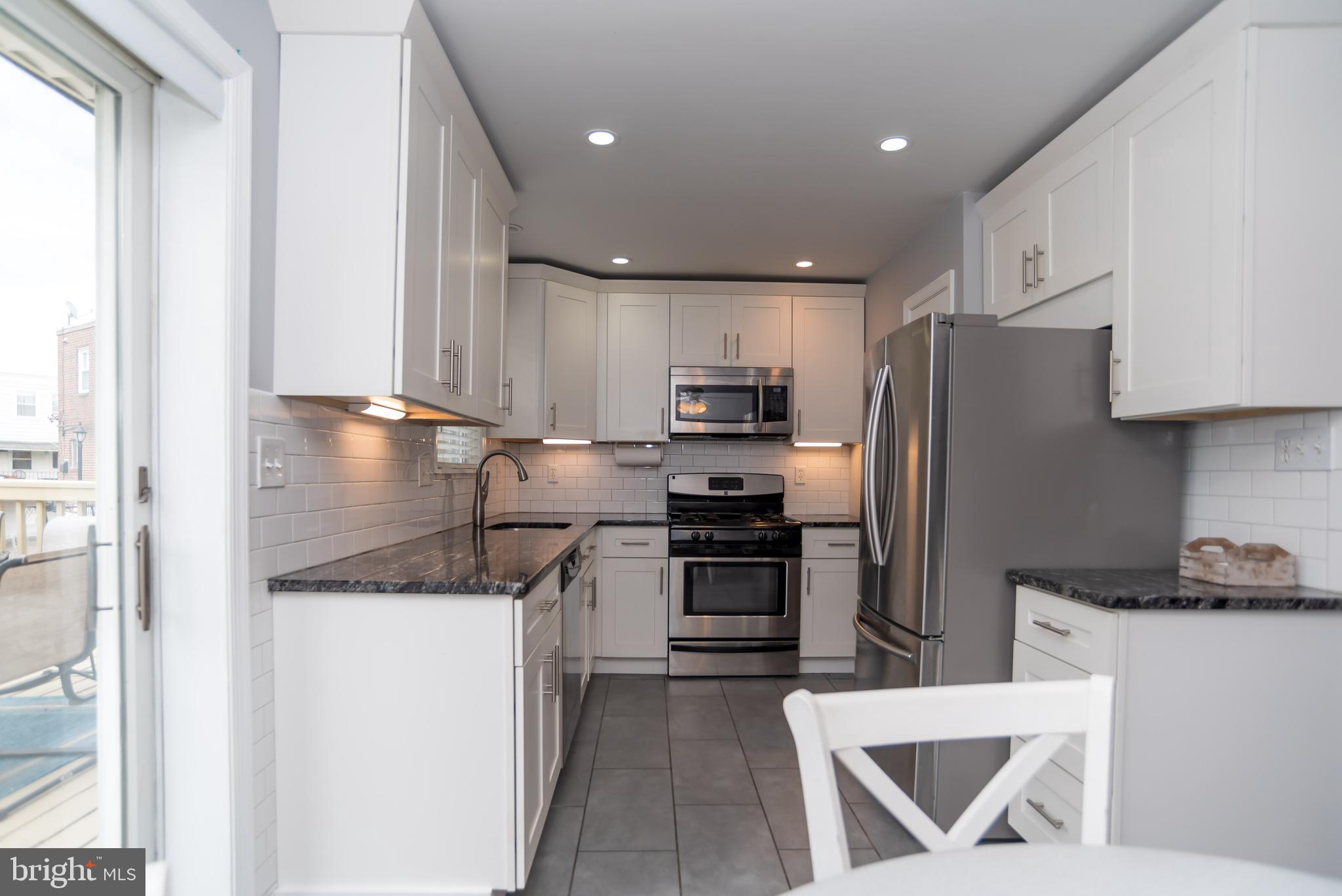 LATHAM PL - Residential