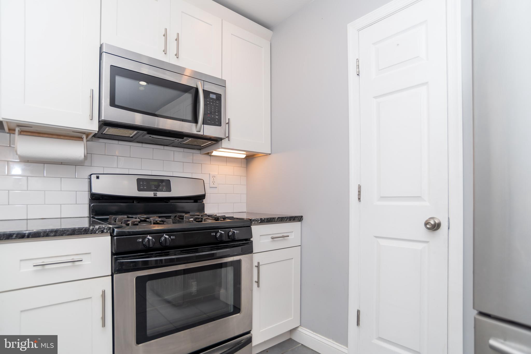 LATHAM PL - Residential