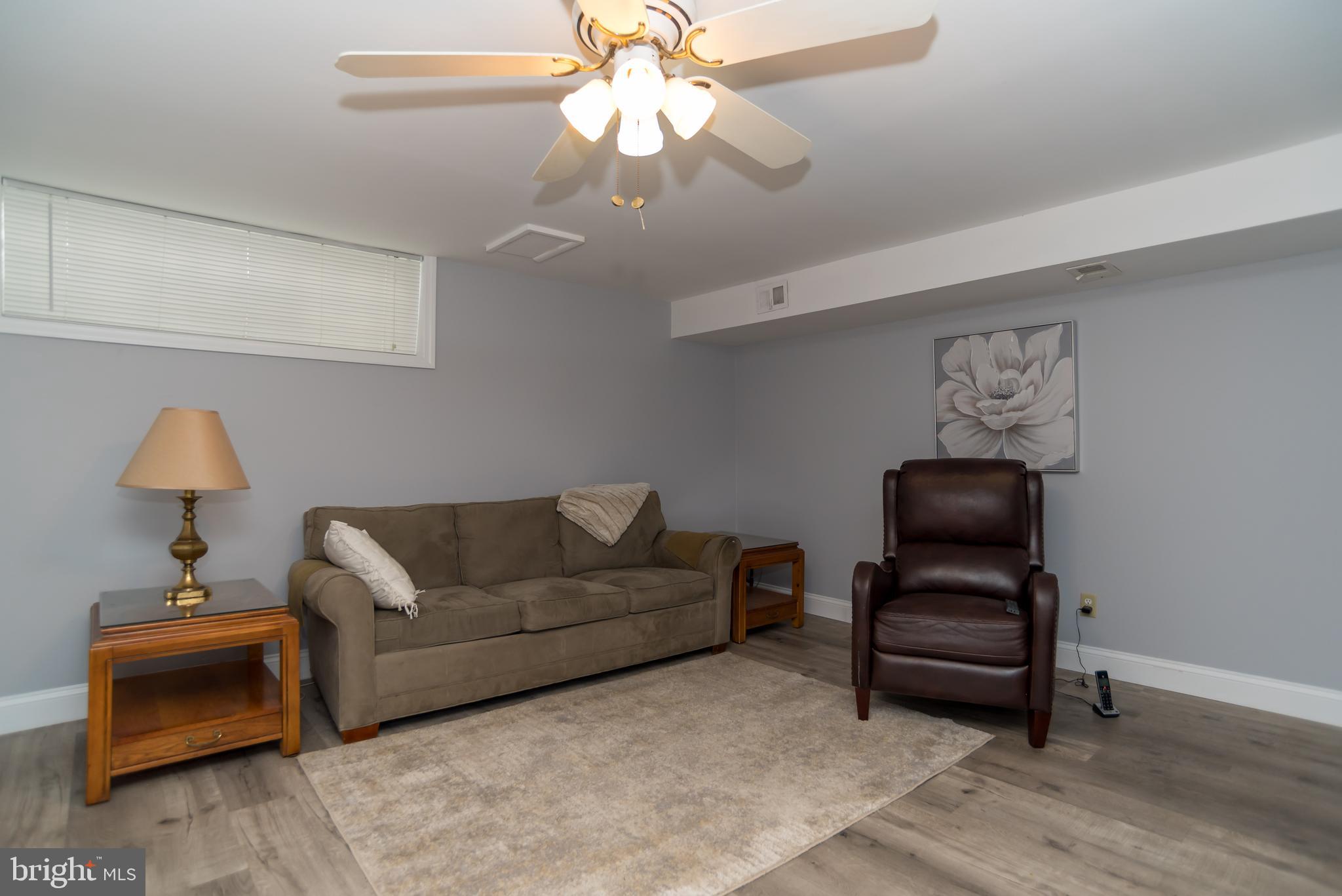 LATHAM PL - Residential