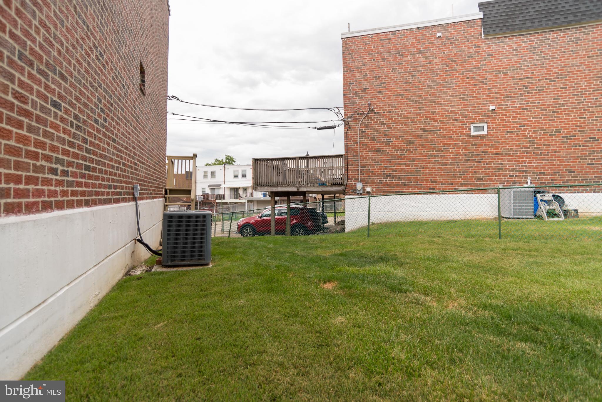 LATHAM PL - Residential