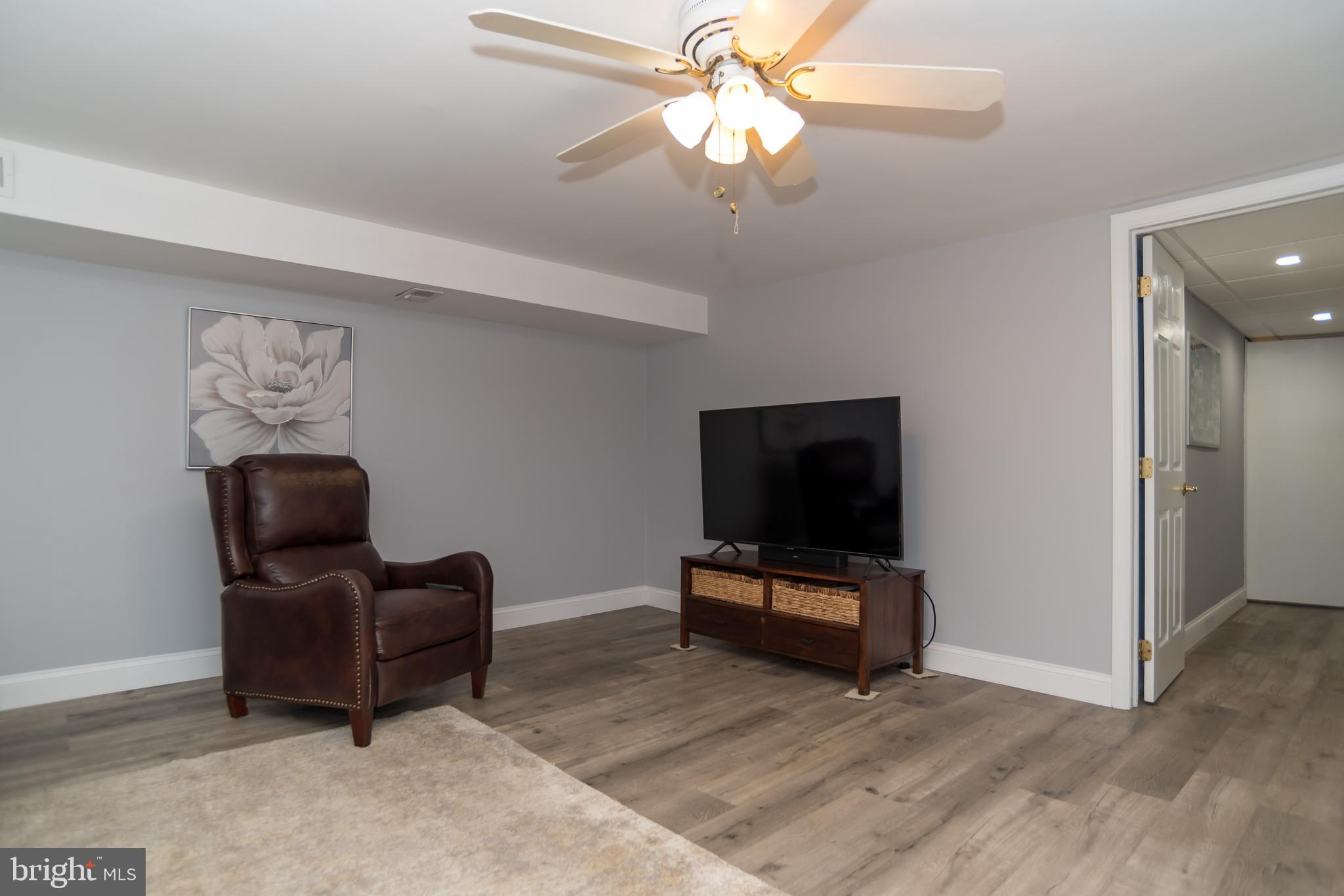 LATHAM PL - Residential