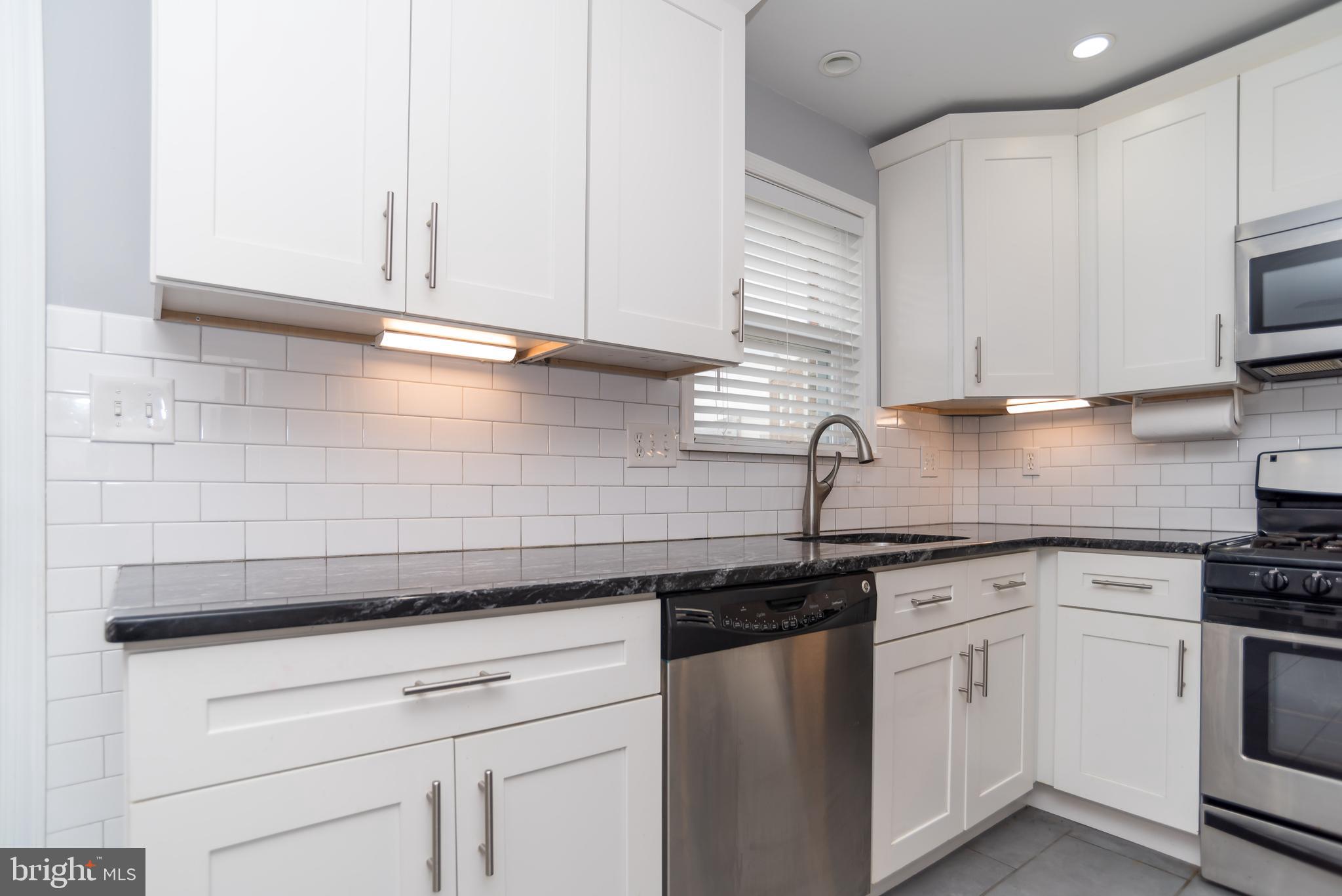 LATHAM PL - Residential