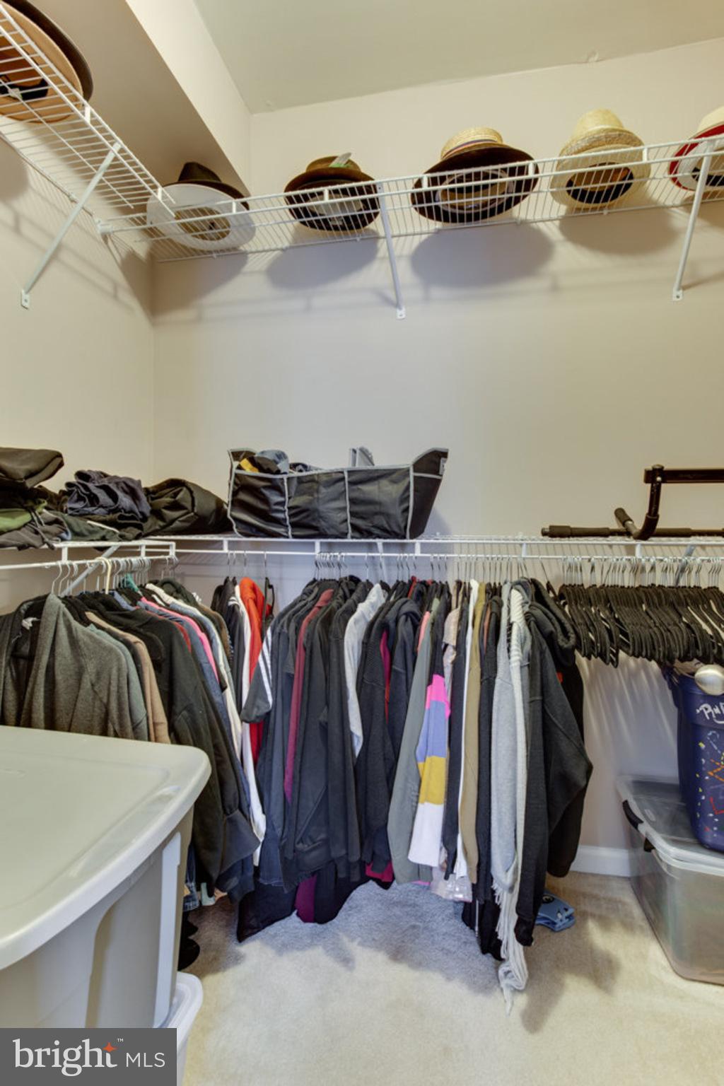 PARKSIDE - Residential