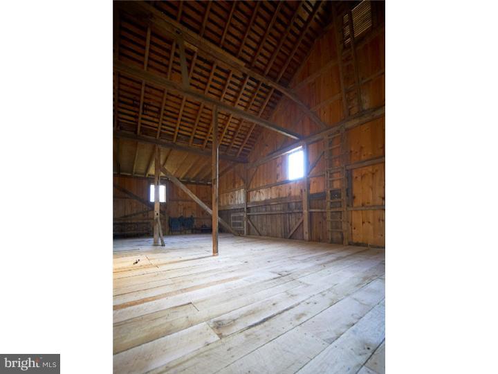 RADNOR HUNT - Residential