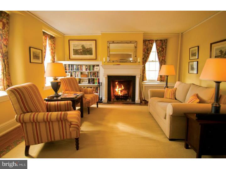 RADNOR HUNT - Residential