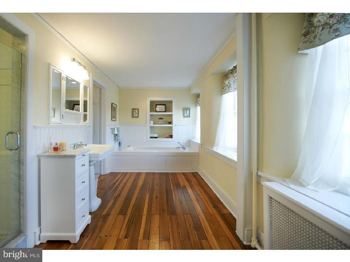 RADNOR HUNT - Residential