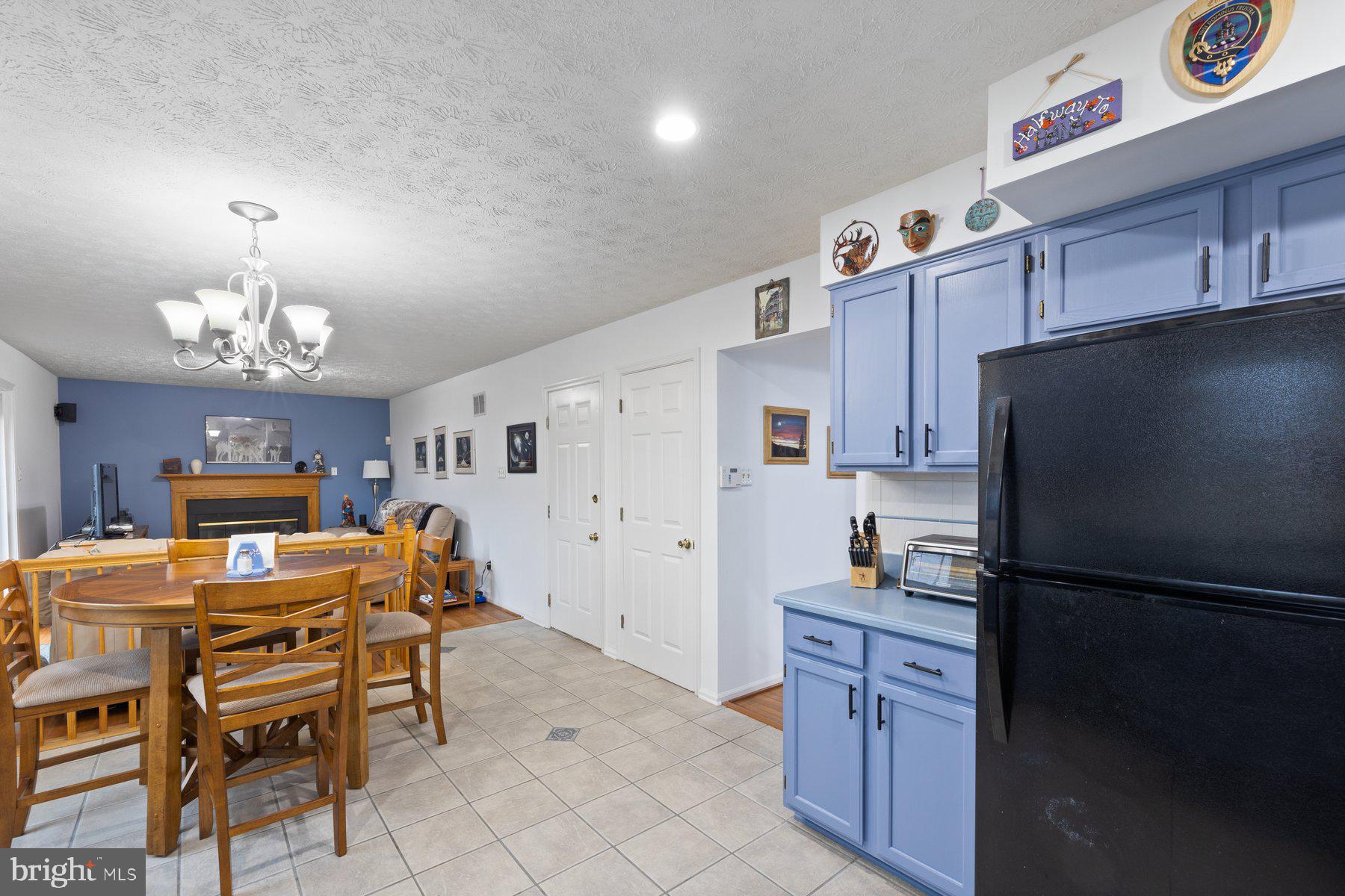 FOUR SEASONS ESTATES - Residential