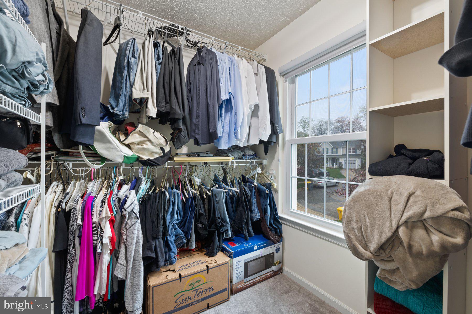 FOUR SEASONS ESTATES - Residential