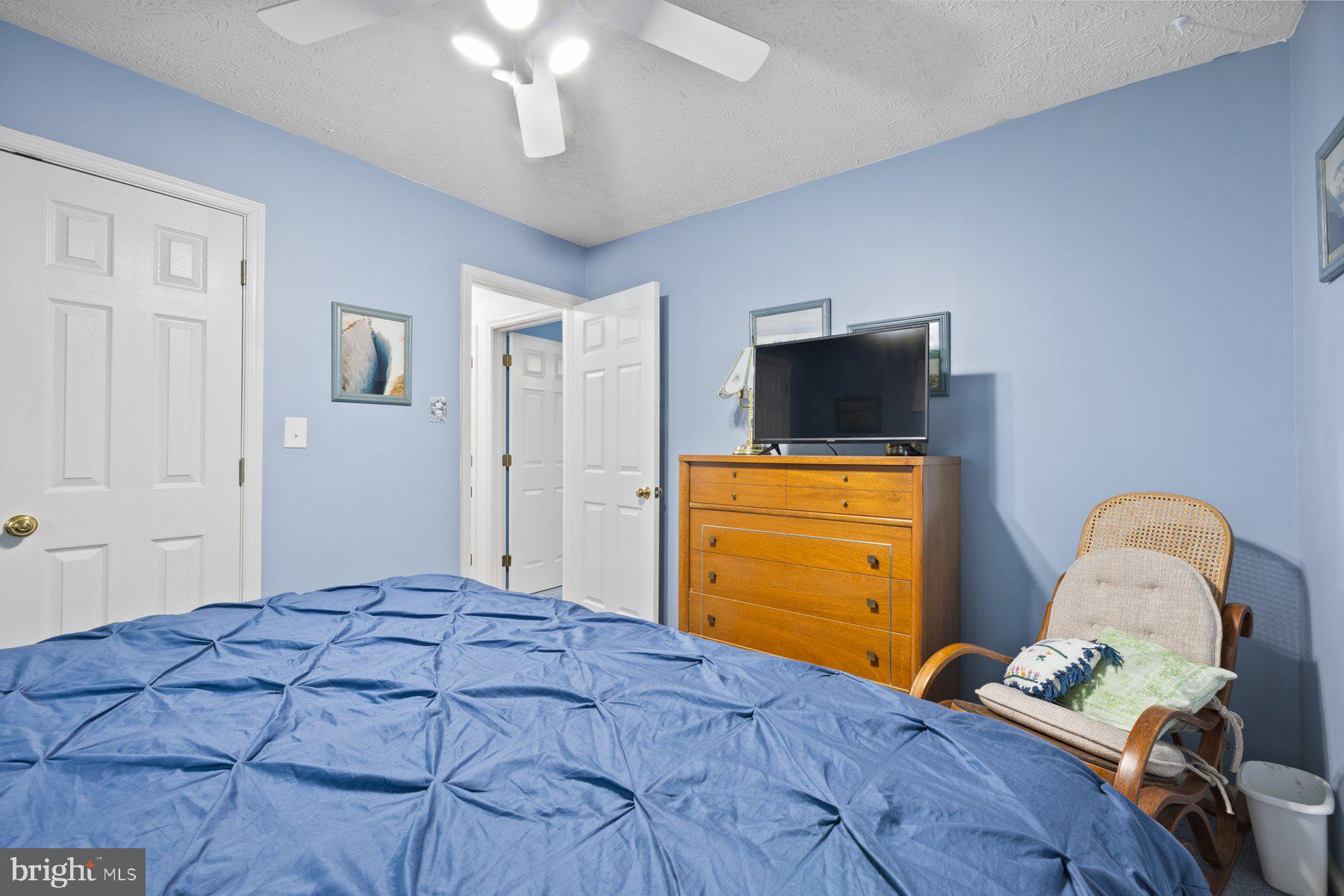 FOUR SEASONS ESTATES - Residential