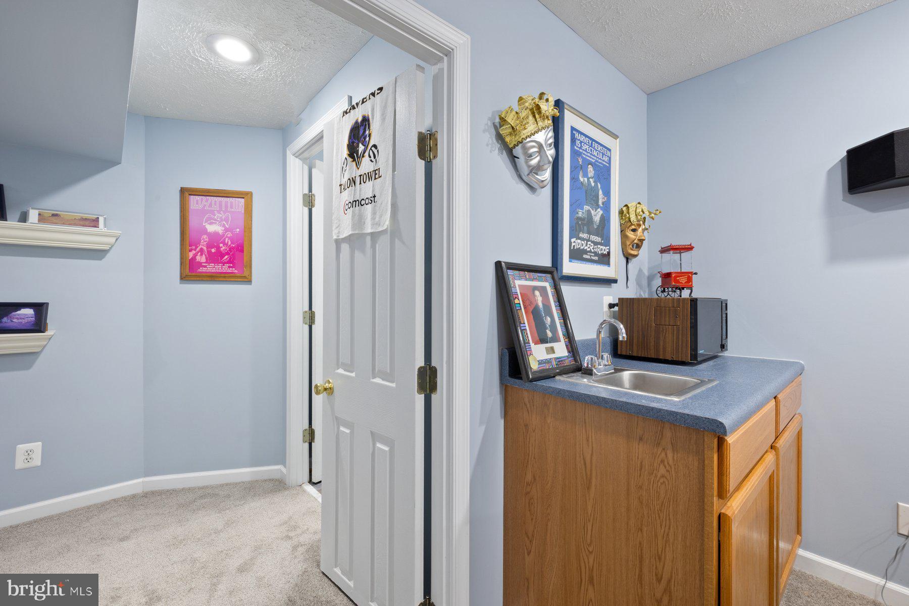 FOUR SEASONS ESTATES - Residential